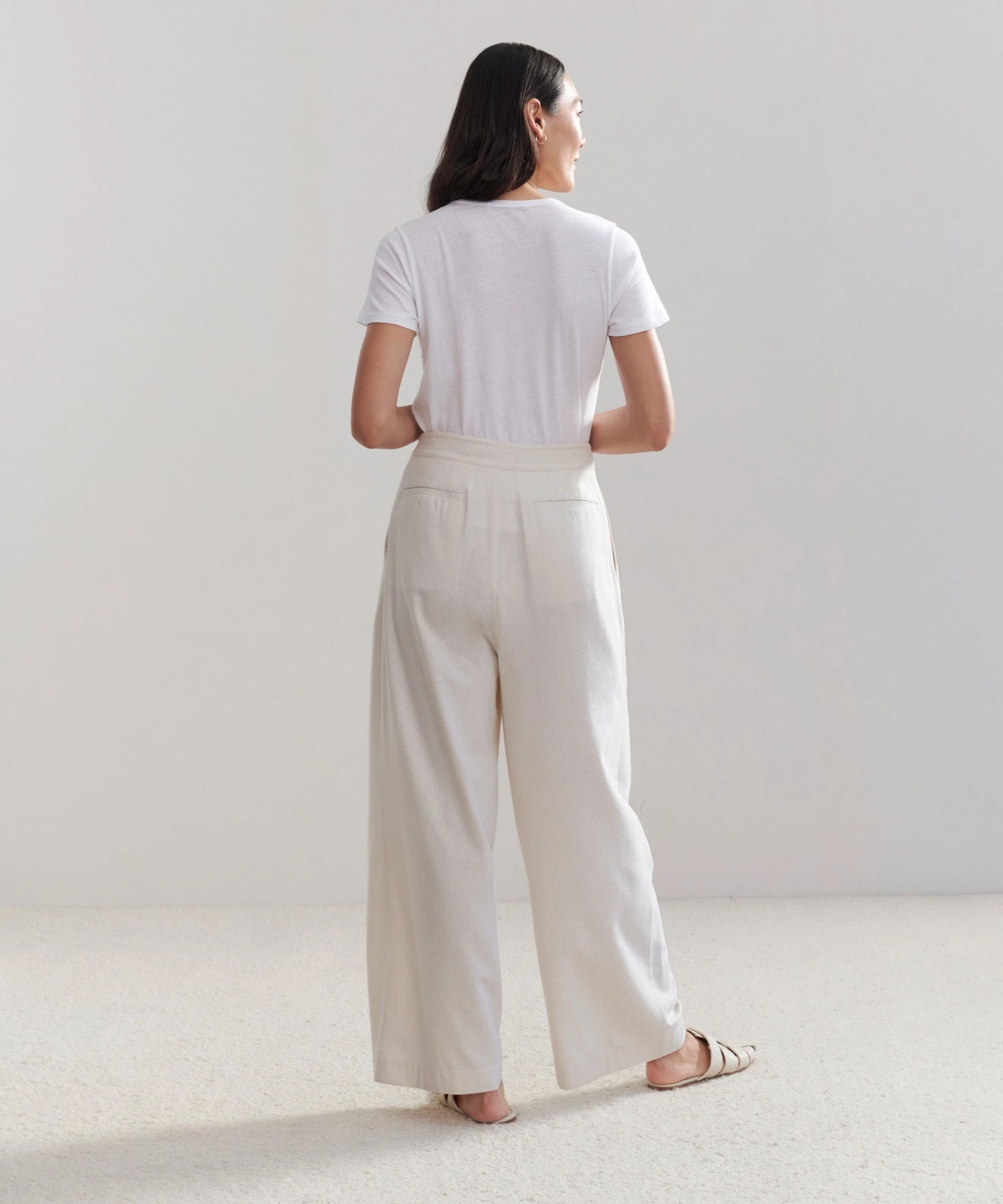 Relaxed Trouser Windproof Design Neutral Look