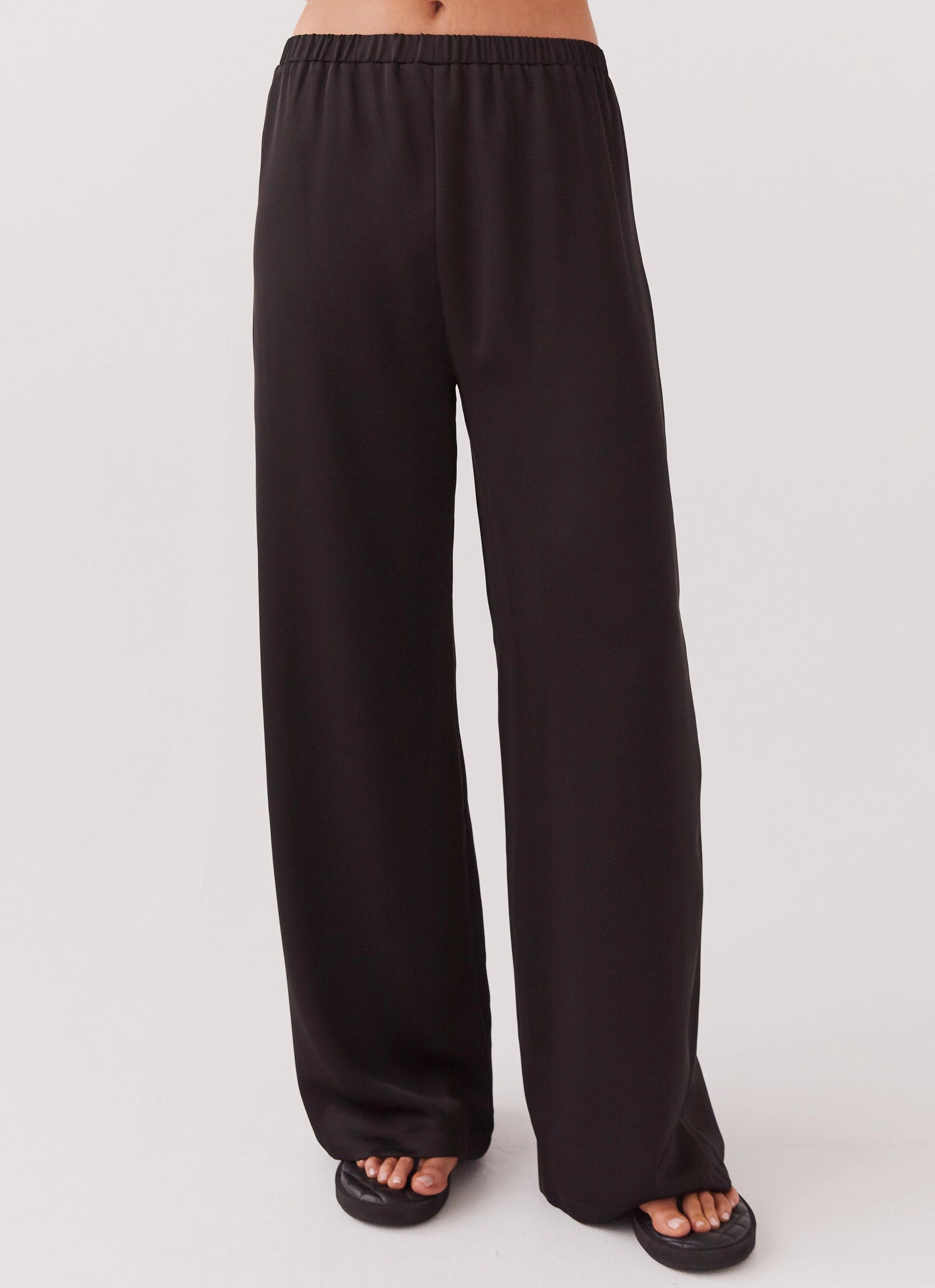 Daily Comfort Fit Modern Design Palm Cove Satin Pants - Black