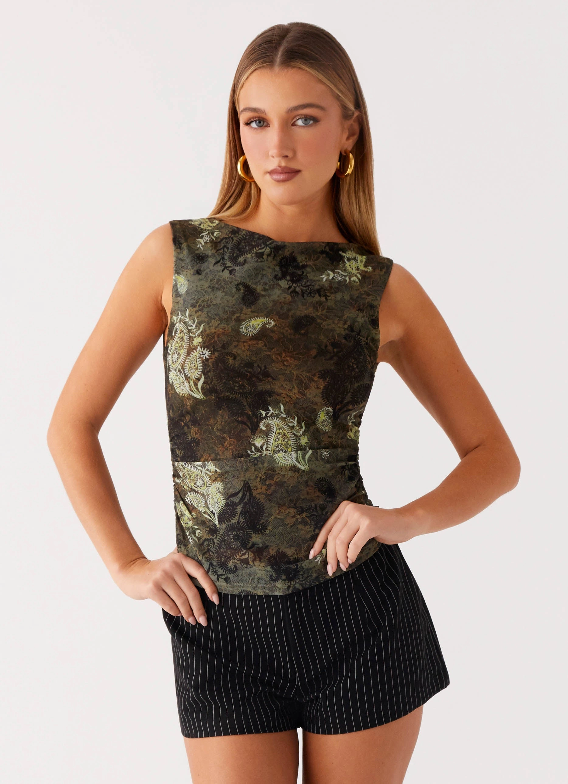 Reyka Suiting Shorts - Black No Ride Up Cozy Layer