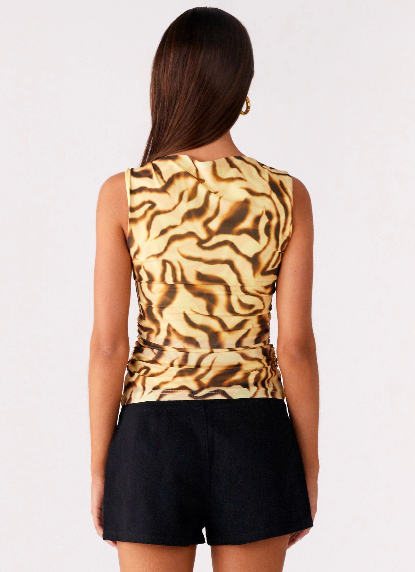 On Read Tank Top - Yellow Zebra Chic Look