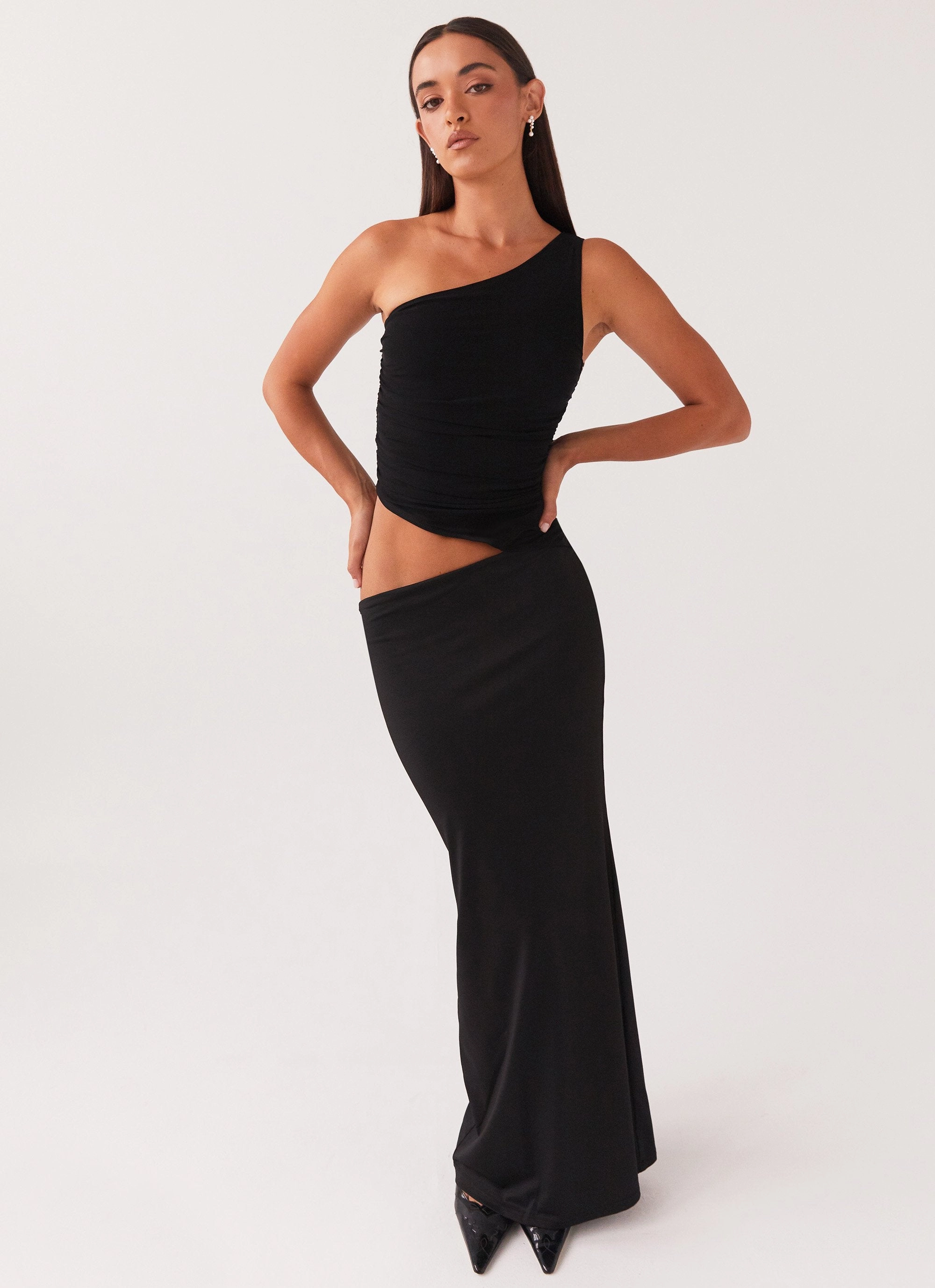 Seranella One Shoulder Maxi Dress - Black Delicate Finish Winter-Season