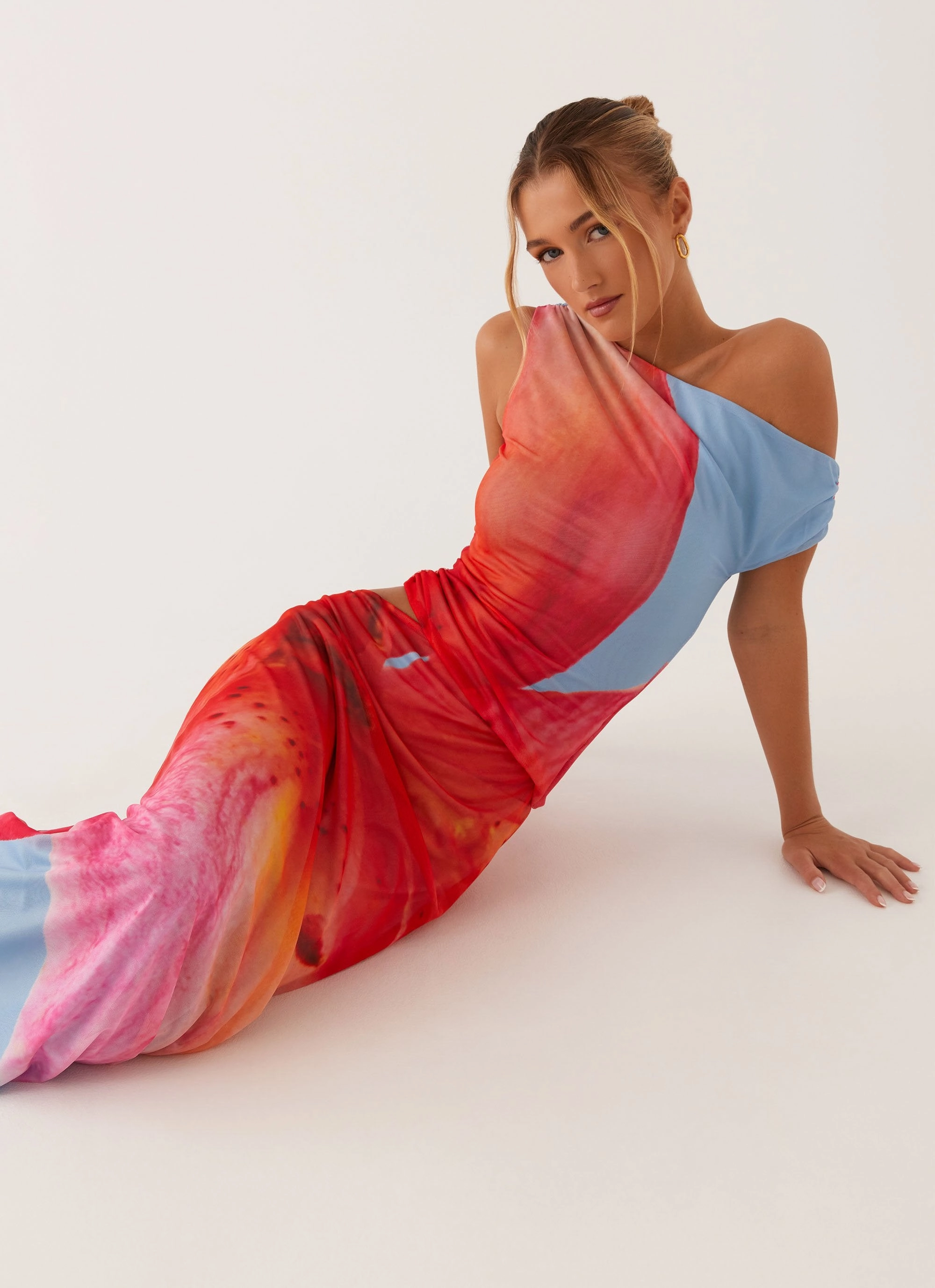 Santa Monica Maxi Dress - Blue Floral luxe feel Fitted Mood