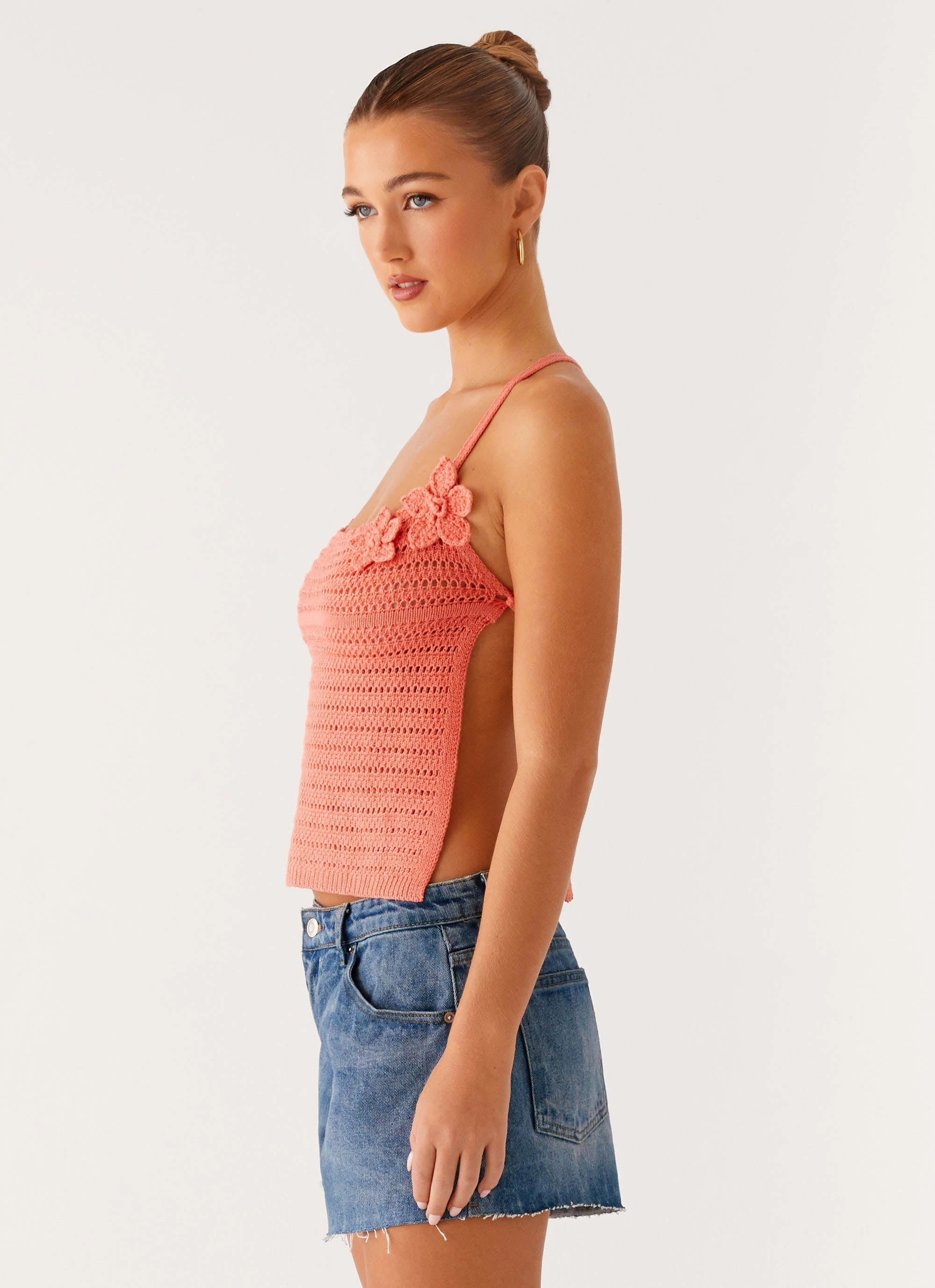 Circular Knit Technology Kia Cross Back Top - Coral