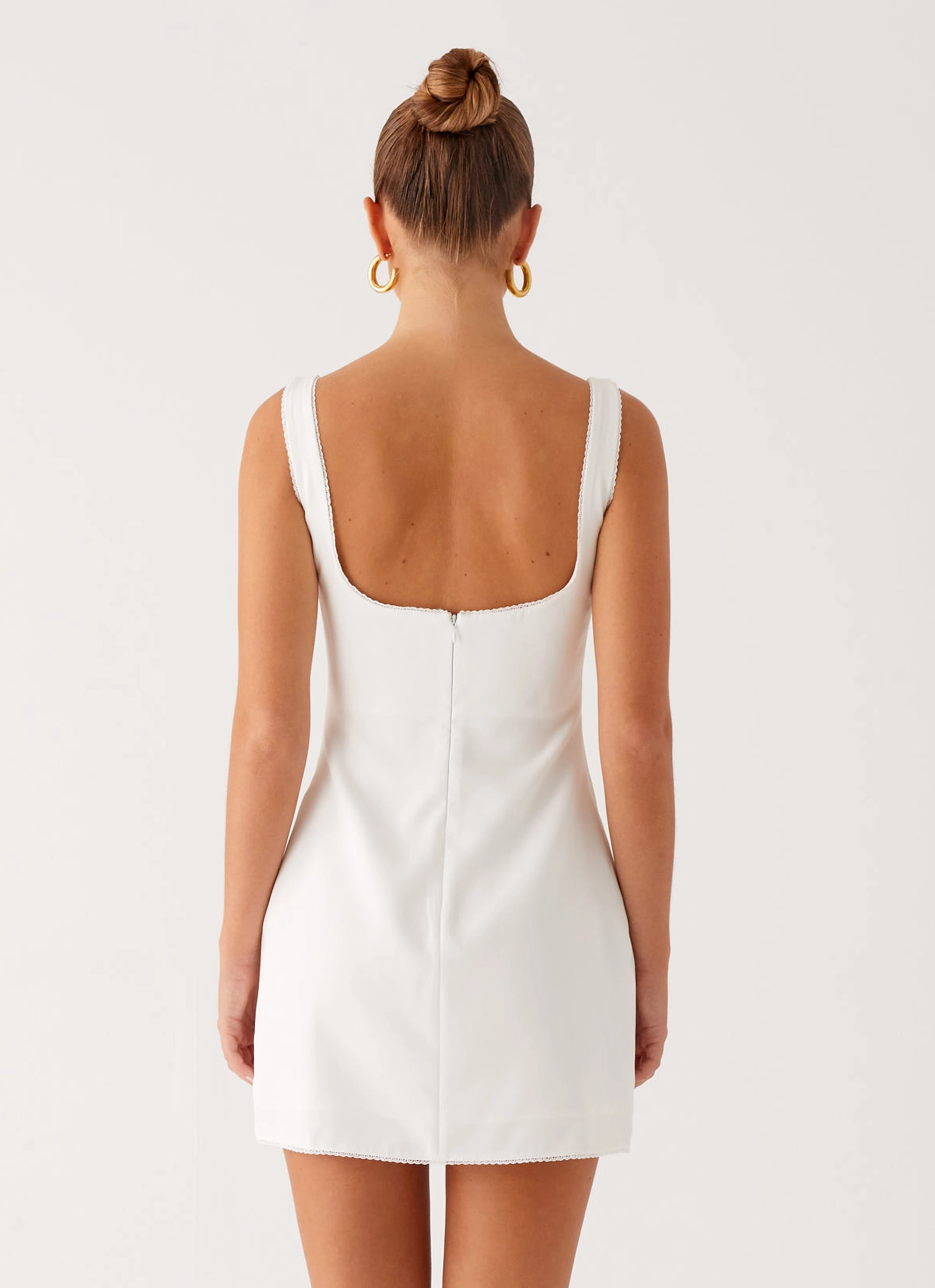Sedona Mini Dress - White Shape Hug Year Rounder