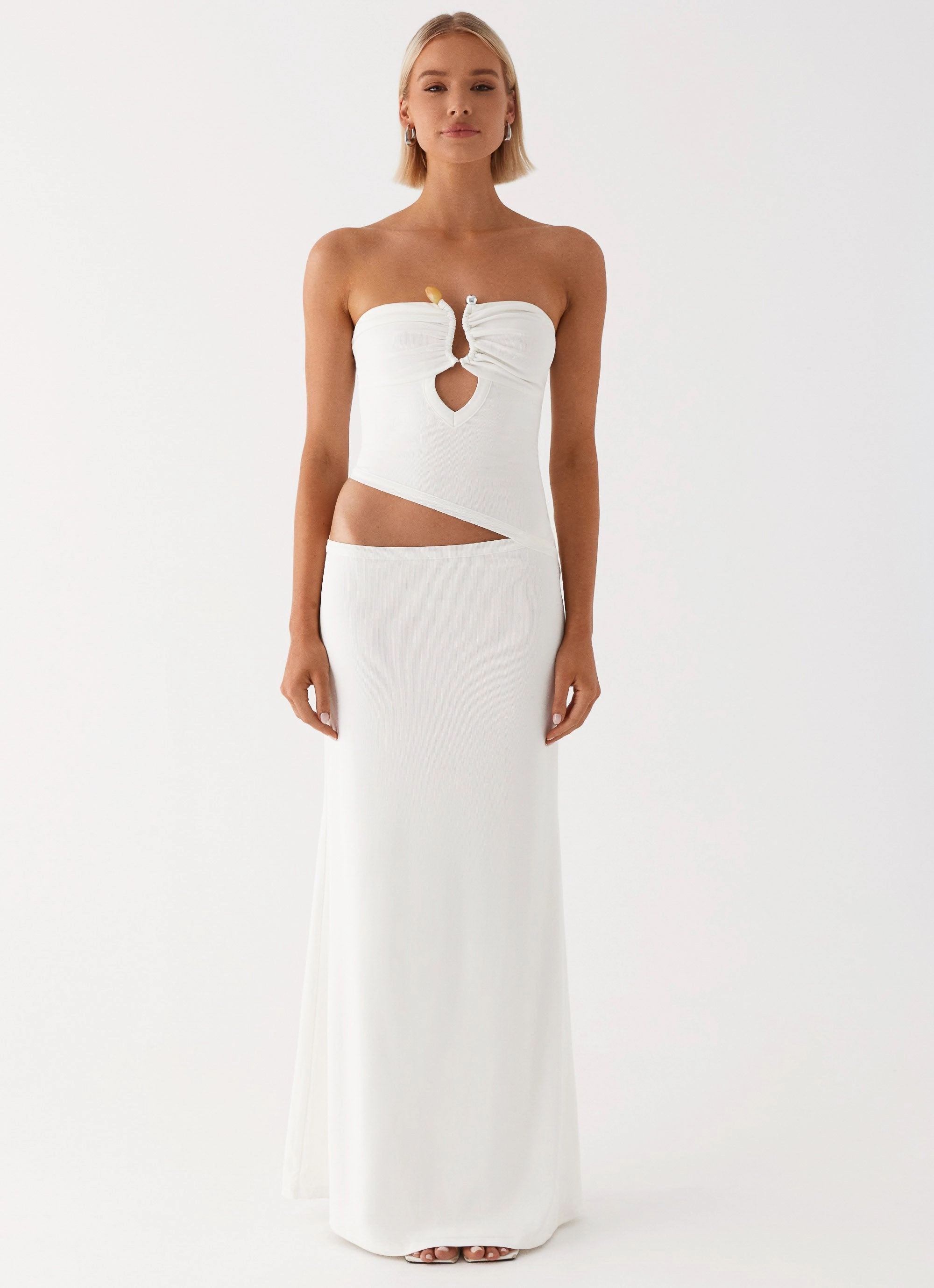 Delicate Tone Wild Roses Maxi Dress - White