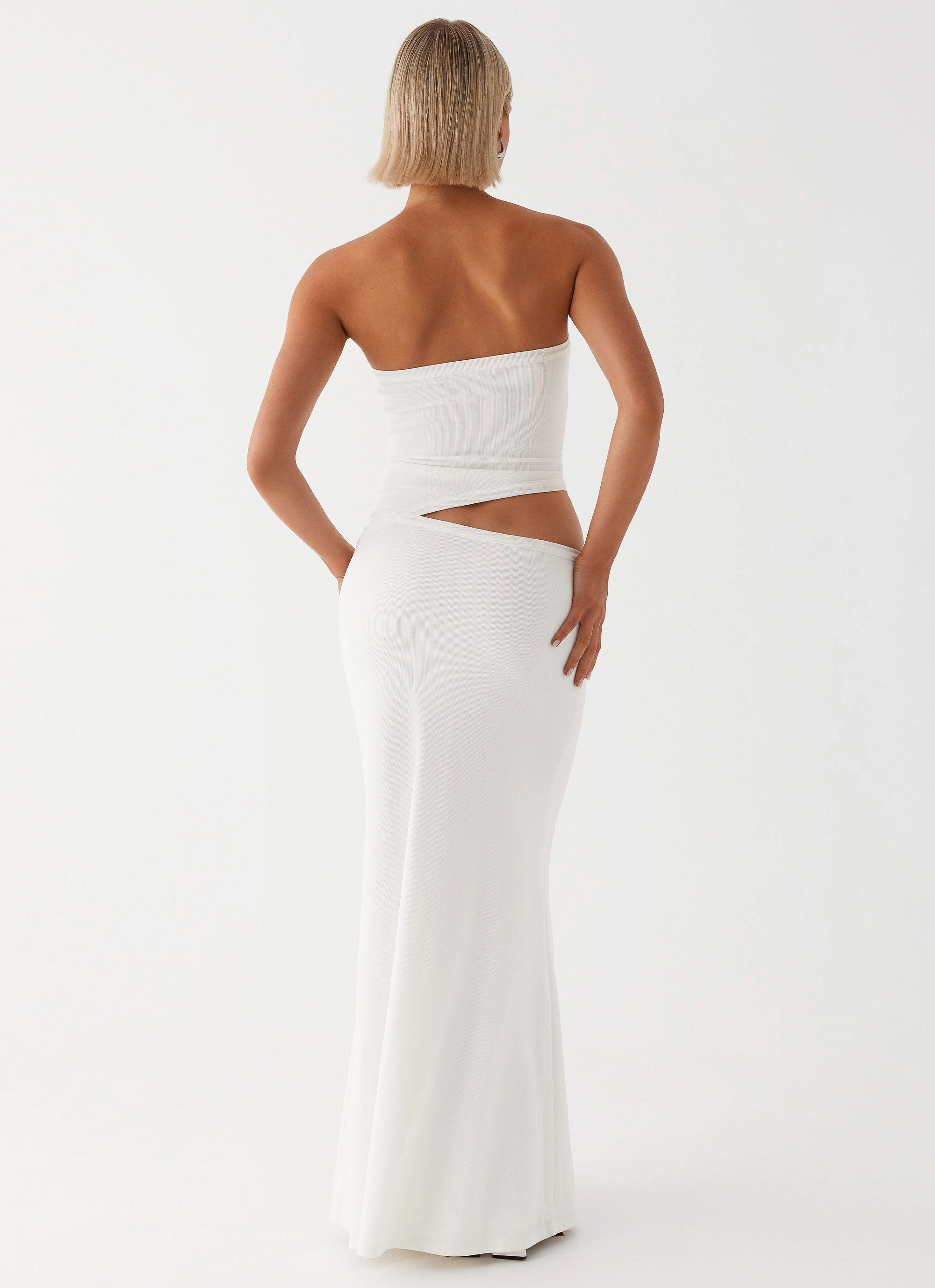 Wild Roses Maxi Dress - White All-Day Fit Perfectly Tailored
