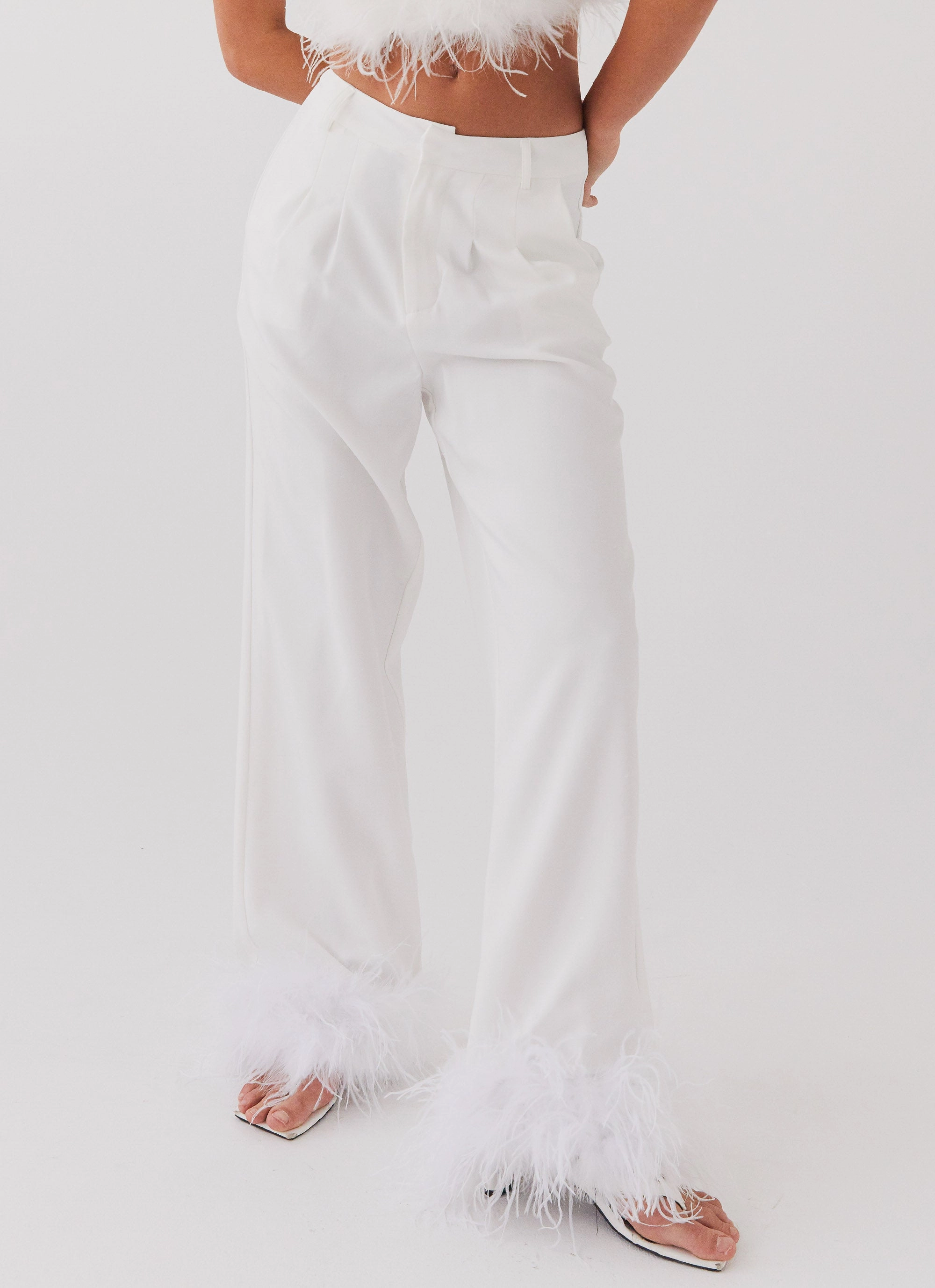 Breathable Motion Sport Fit Shake It Off Feather Pants - Snow