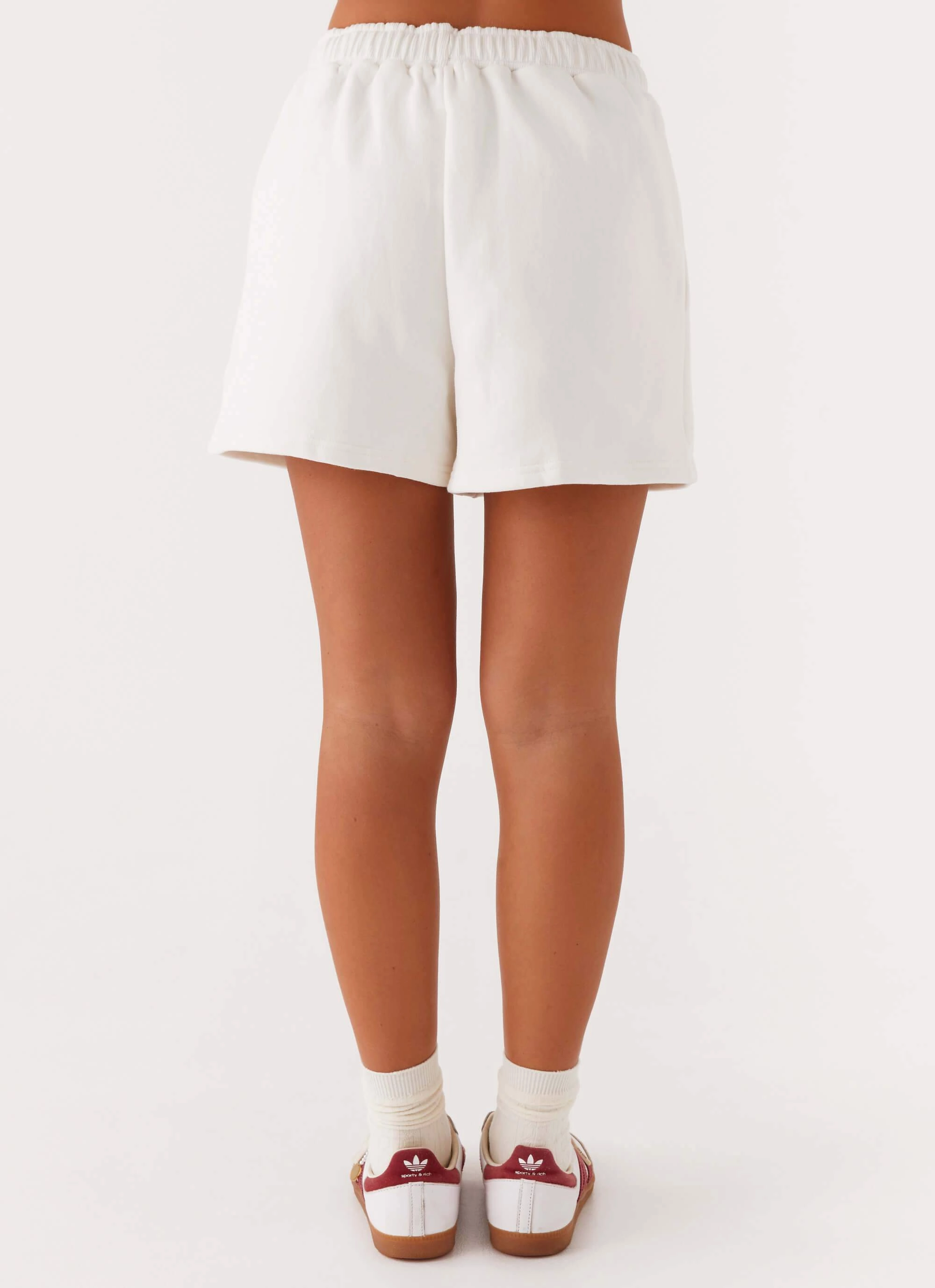 slim cut Side slits Signature Sweatshorts - Ivory