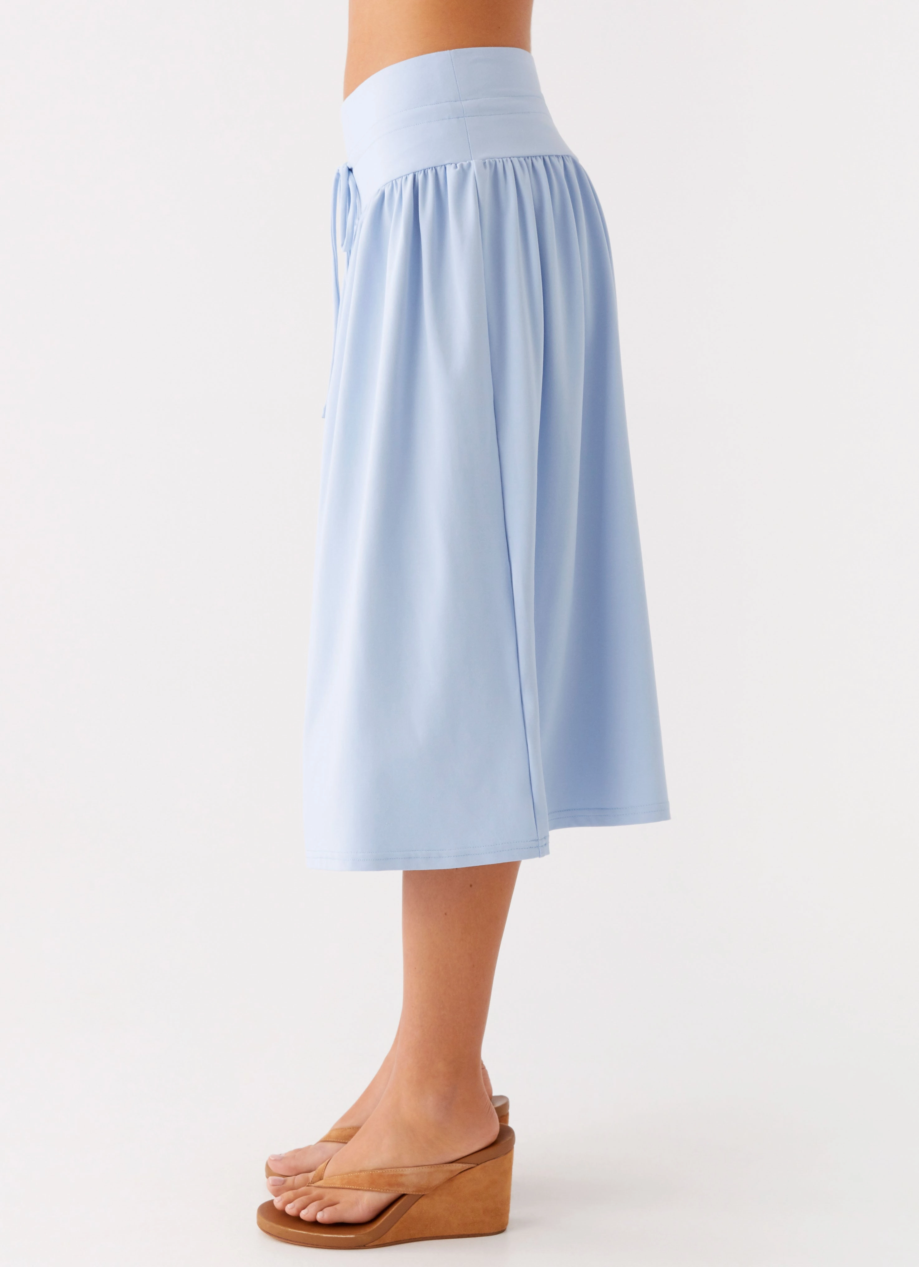 Easy Movement ExtendedSizeRange Silver Tides Midi Skirt - Blue