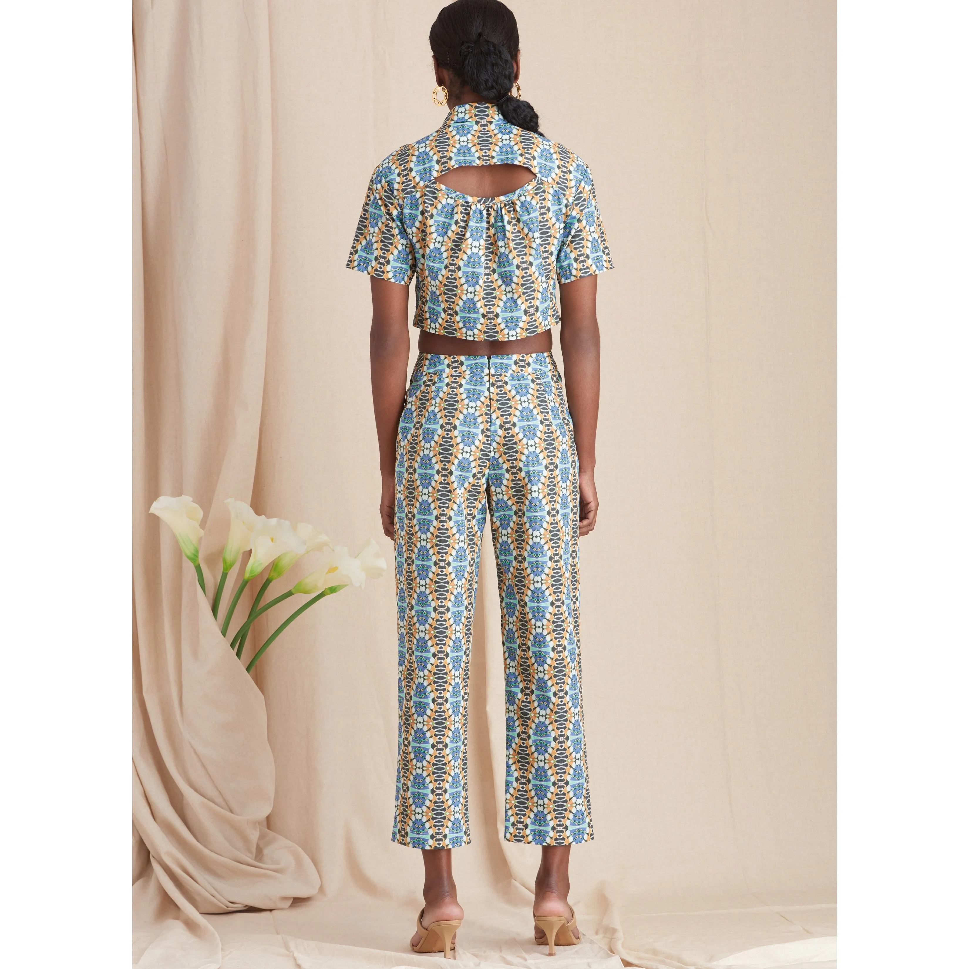 Simplicity Pattern SS9610 Misses' Set of Tops, Cropped Pants and Shorts