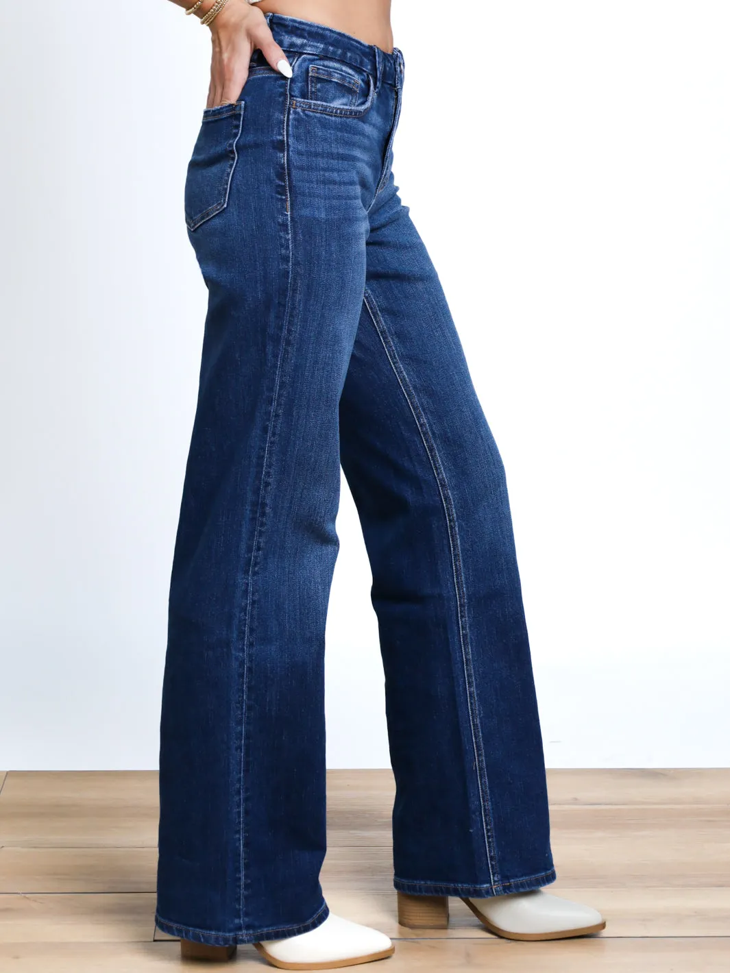 Skye High Rise Loose Fit Jeans