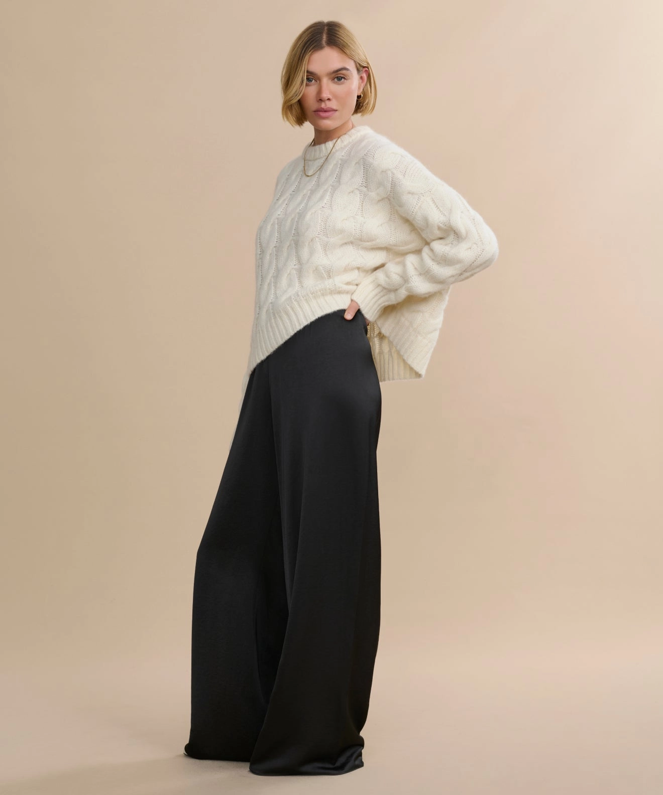 Demi Pant Flexible Fit Fitted Style