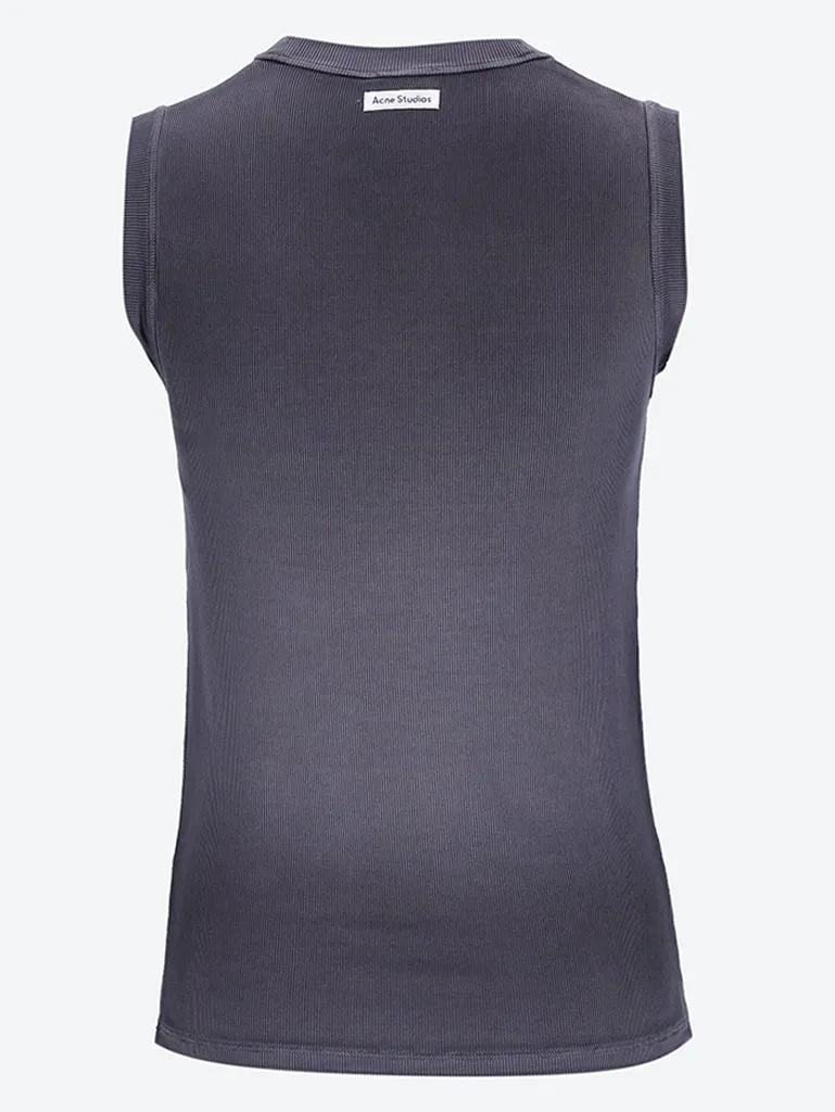 Sleeveless t-shirt