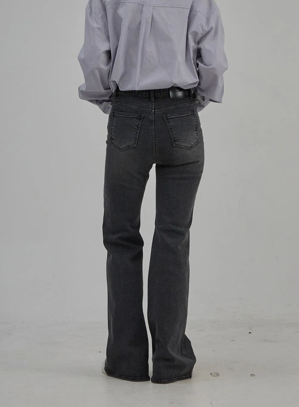 Slim Fit Bootcut Jeans OJ302