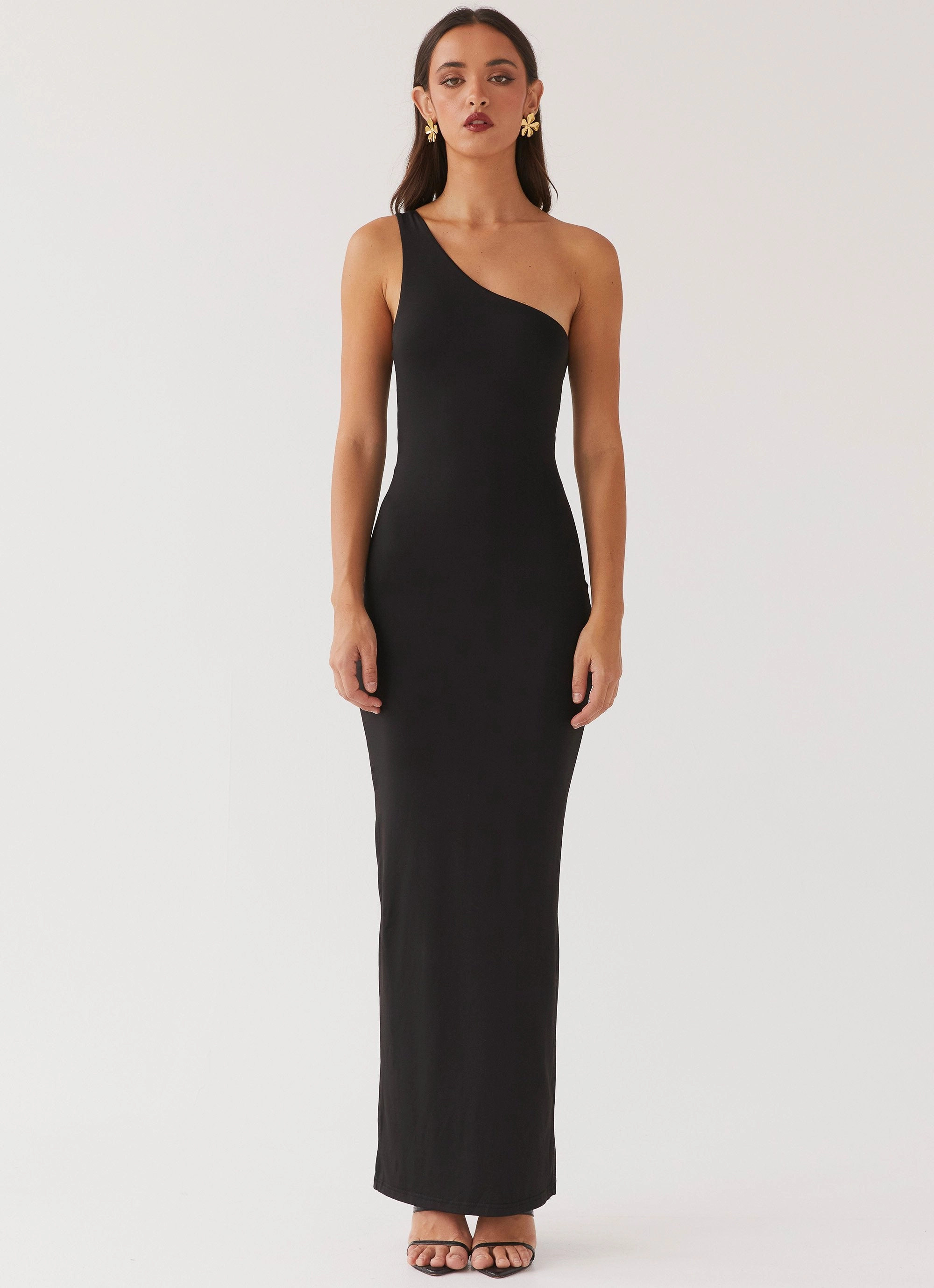 Iris Backless Maxi Dress - Black Minimalist feel