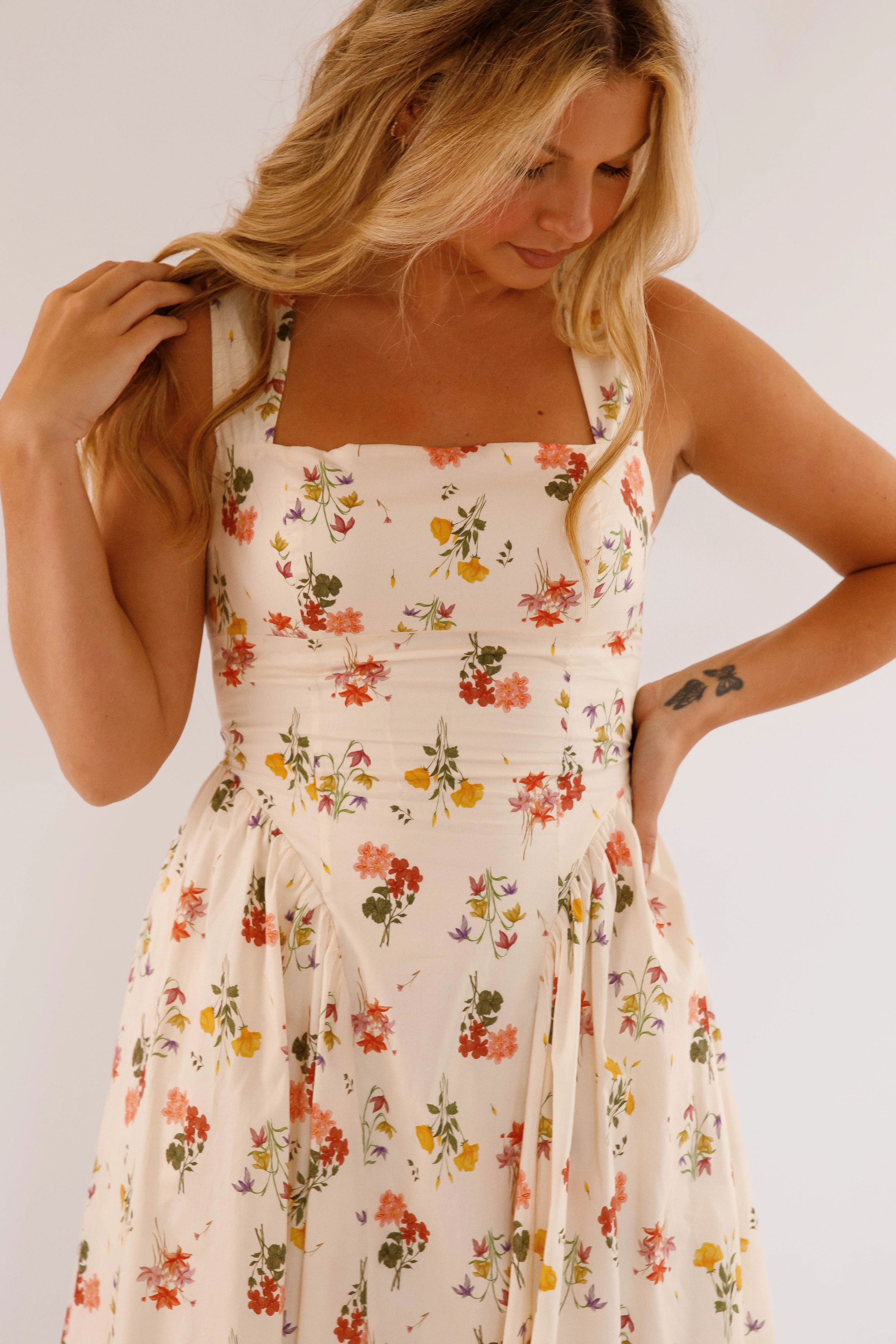 Really Need Somebody Midi Dress Casual Essential