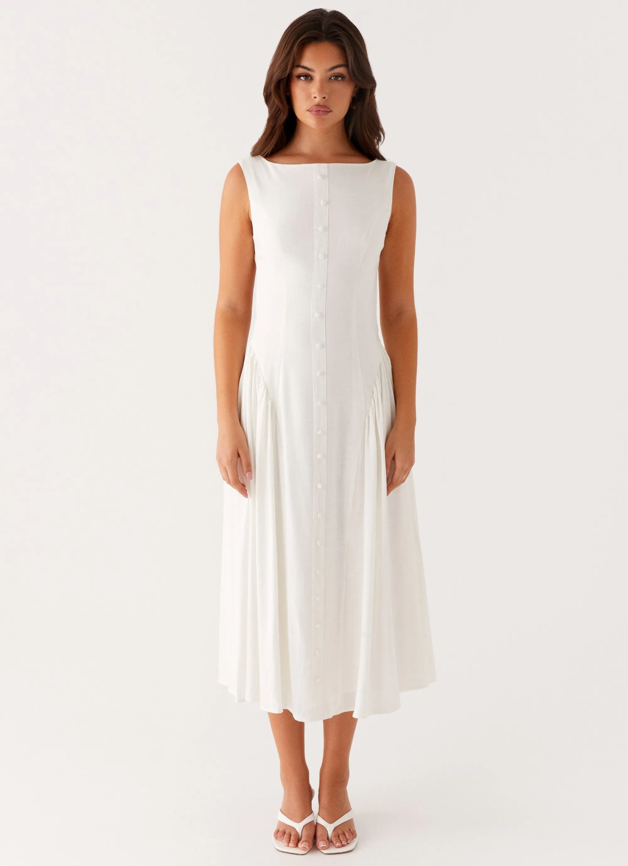 Trend-Inspired knee-length Maylah Midi Dress - White
