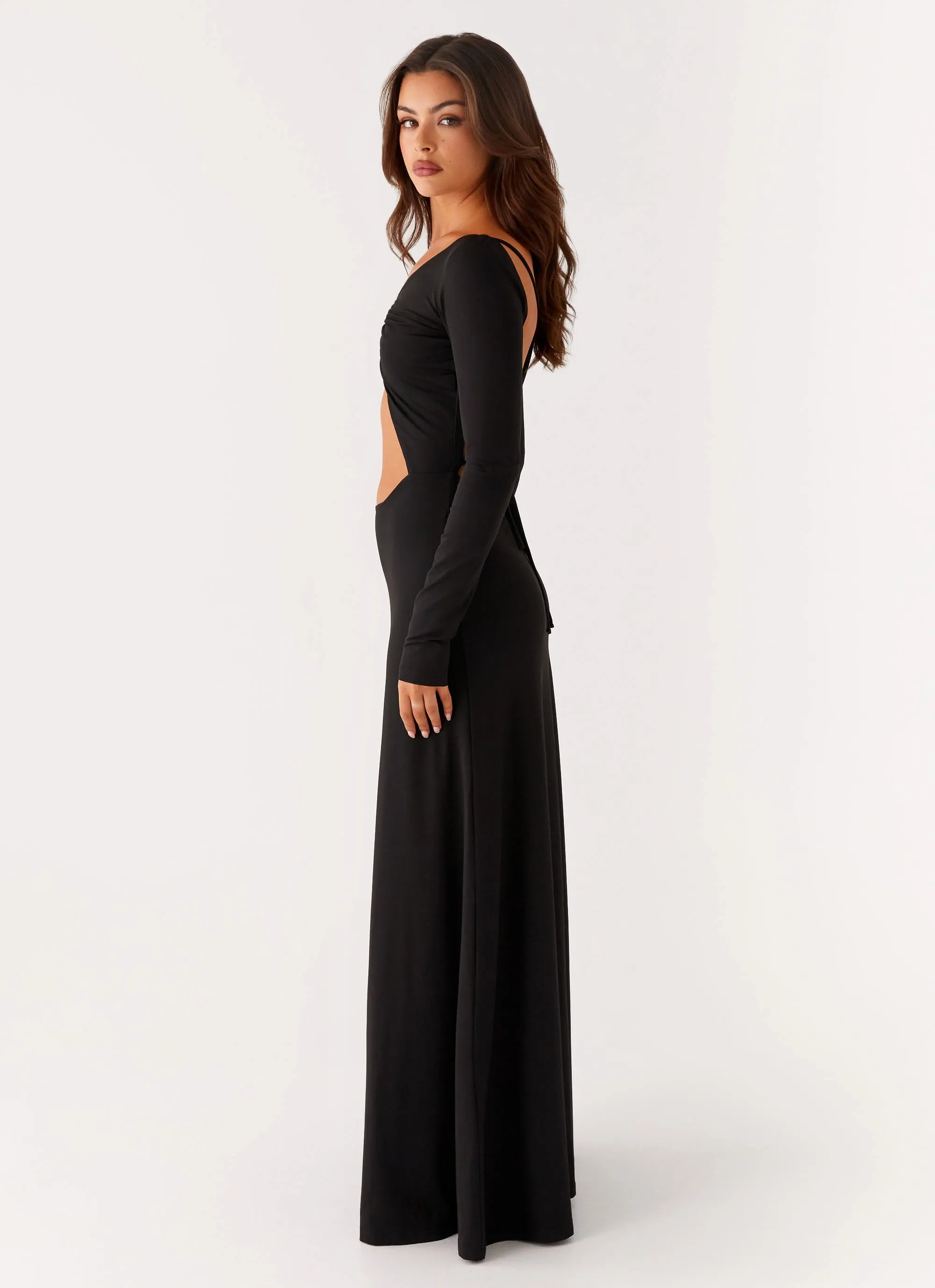 Sleek and Flattering Peru Maxi Dress - Black