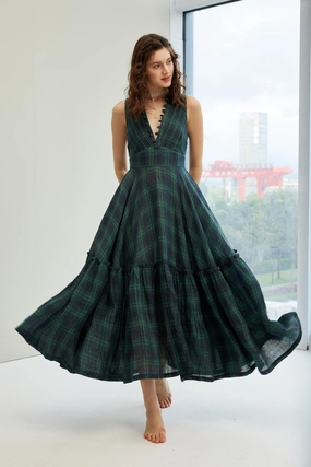 Moon River 24 | V-neck pintucked linen dress gown Sporty Appeal QuickReleaseFastenings