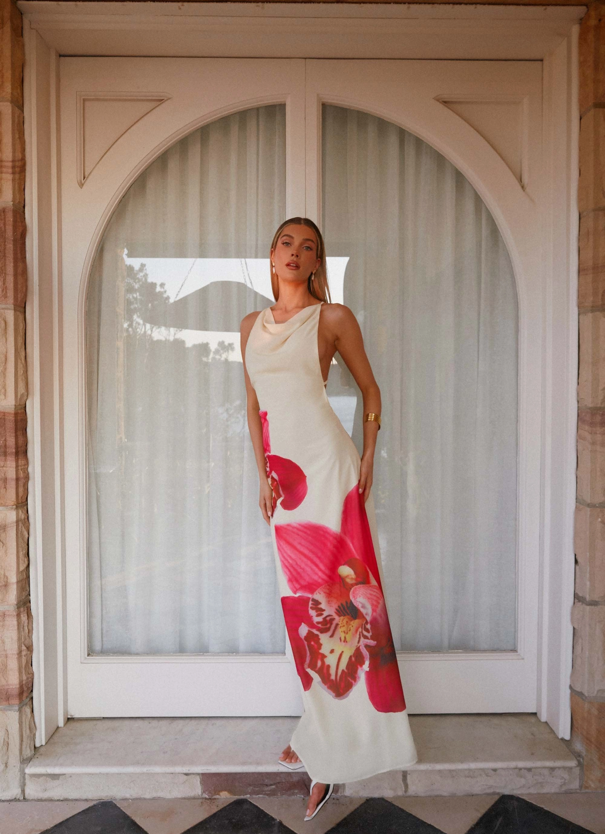 Runway-Ready Romantic Mood Island Girl Maxi Dress - Yellow