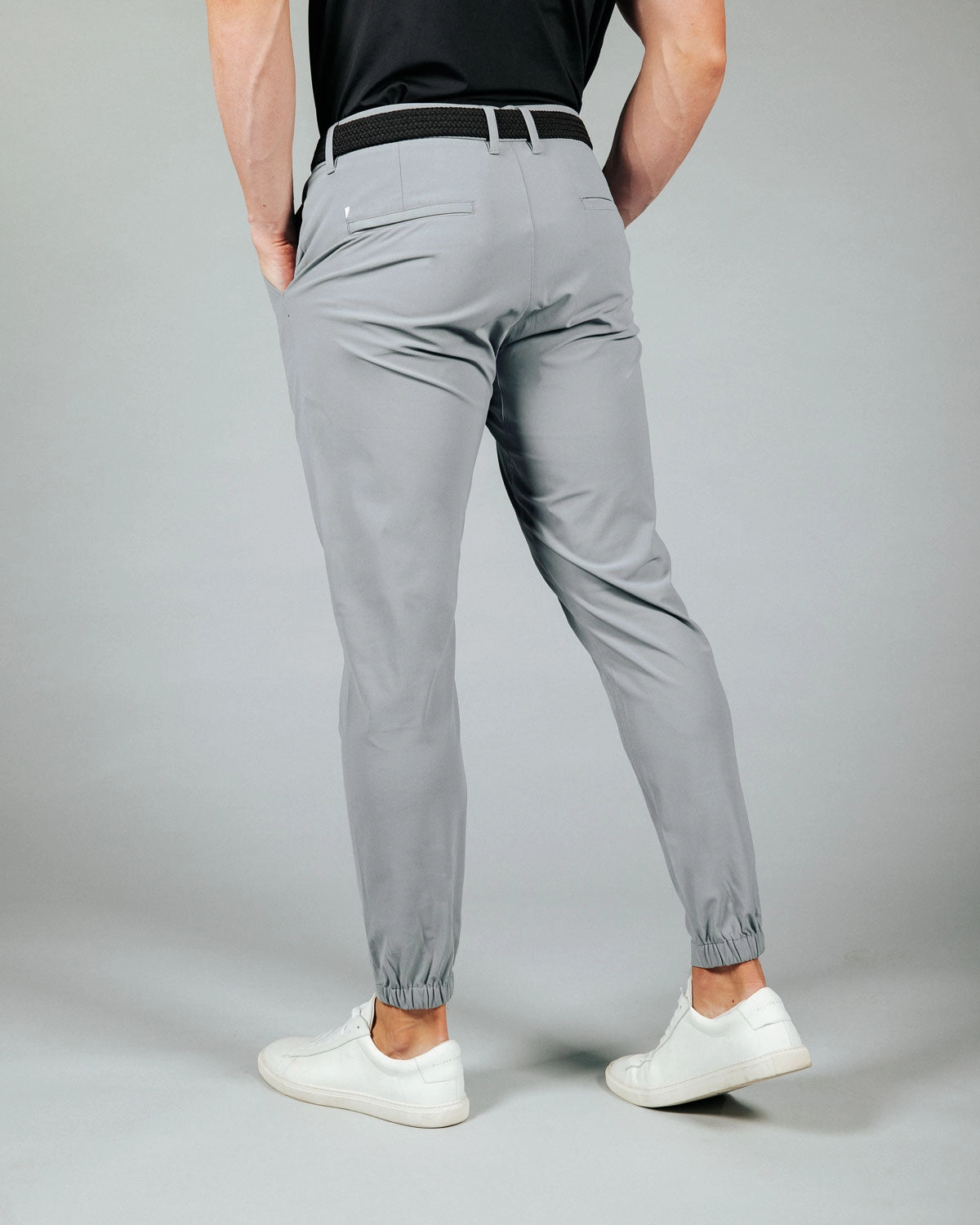 Tailored Silhouette Men's Light Gray City Jogger
