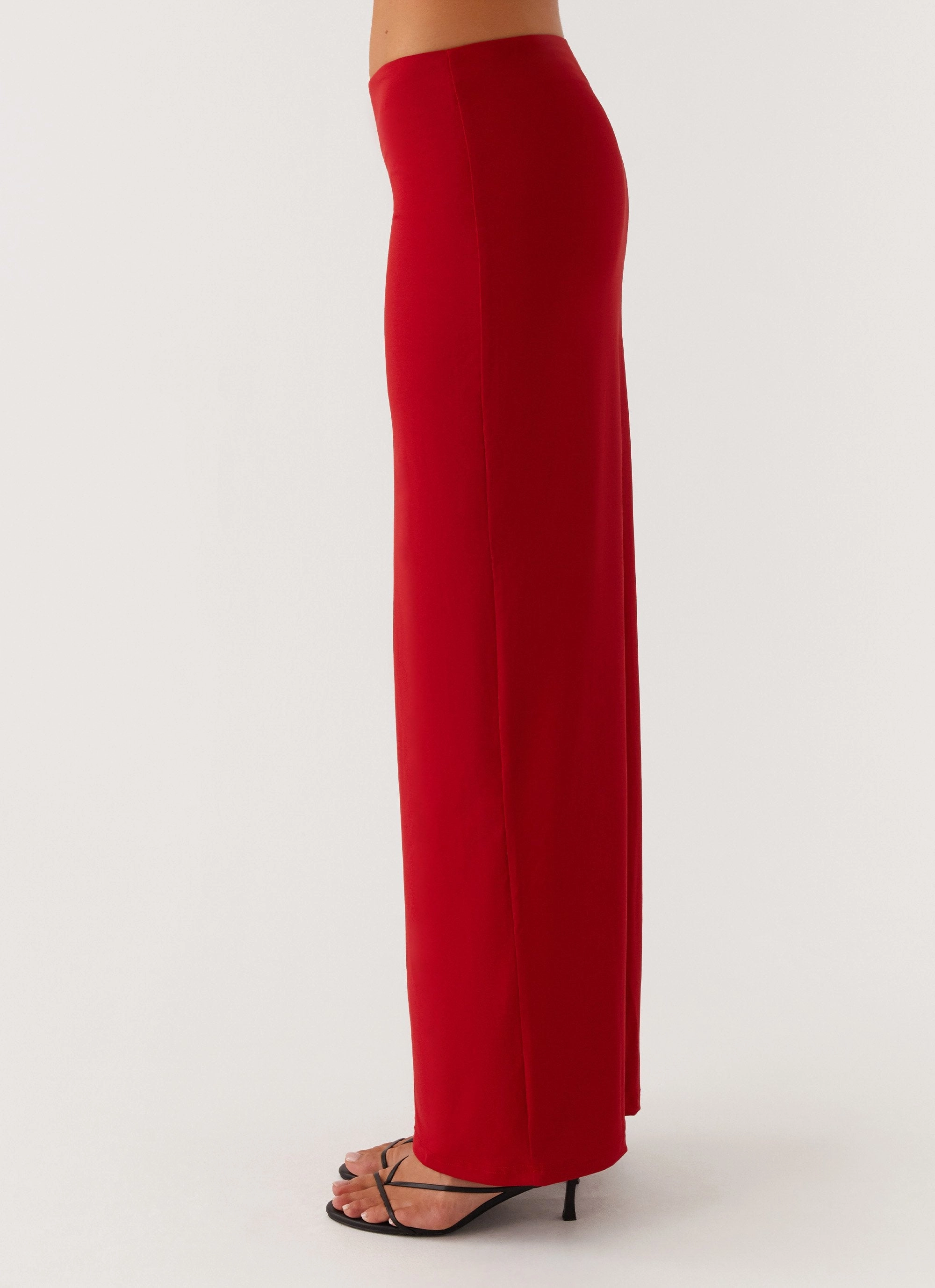 Trendy Design Sporty Cut Solace Soul Maxi Skirt - Red