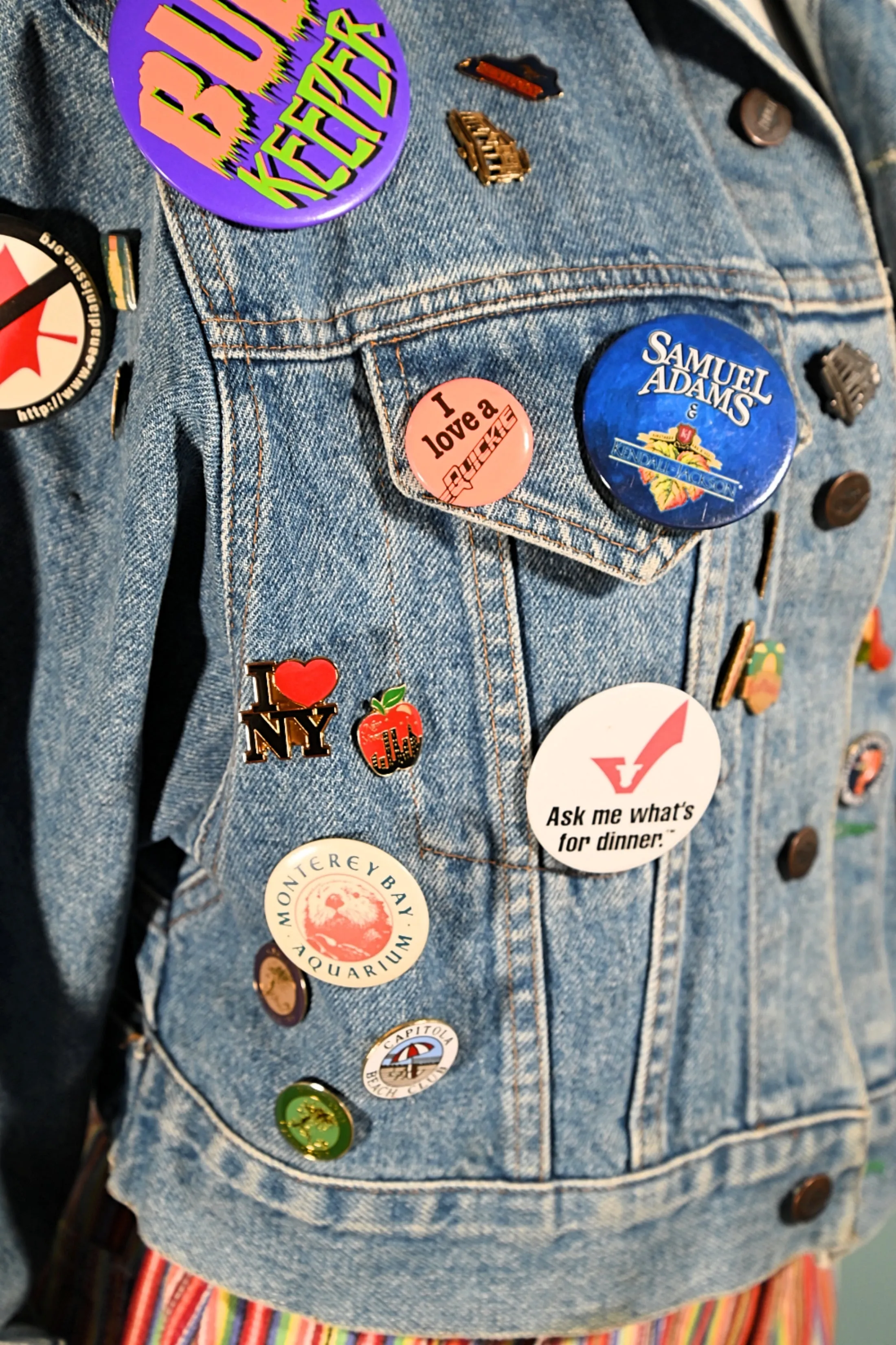 SOLD Vintage Cropped Bongo Denim Jacket, 90s Pins & Buttons, OOAK S