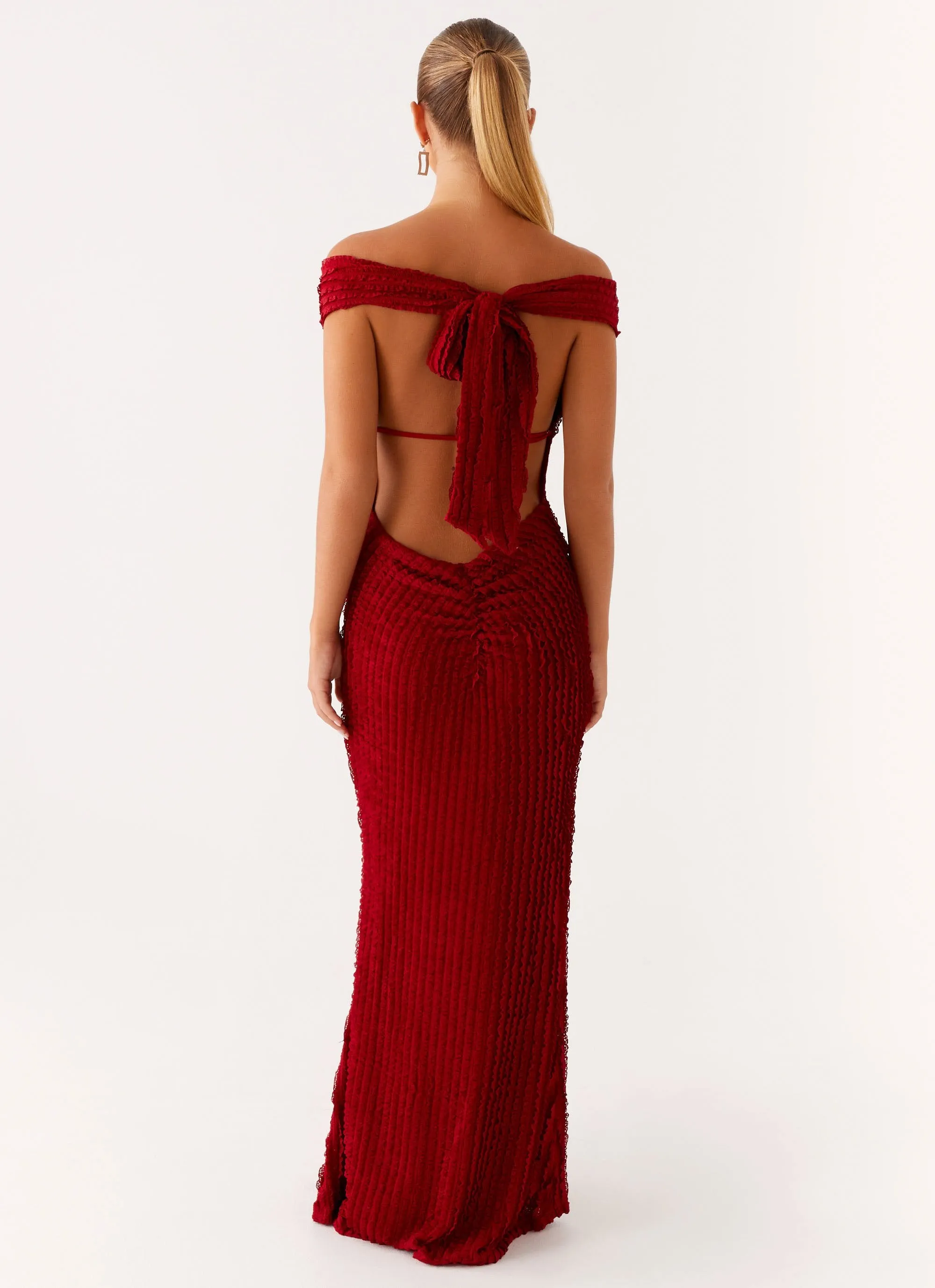Tailored-fit Wrinkle-Resistant Chantelle Maxi Dress - Red