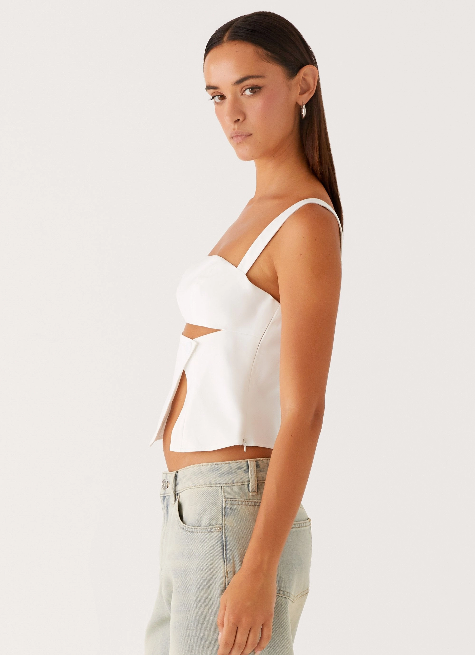 Comfy Cardigan Pia Cut Out Top - White