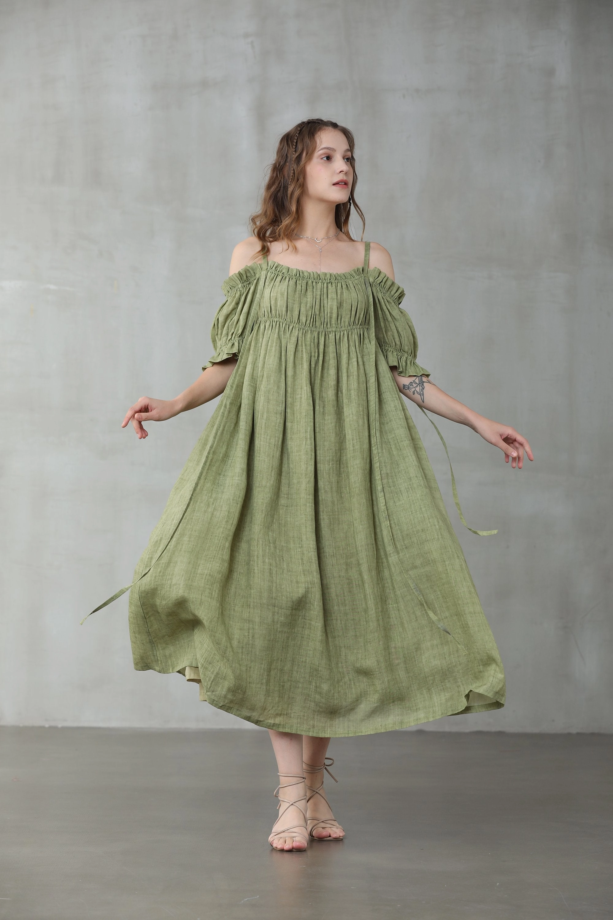 Casual Performance Fit Athletic Fit La Luna 11 | old lace linen dress