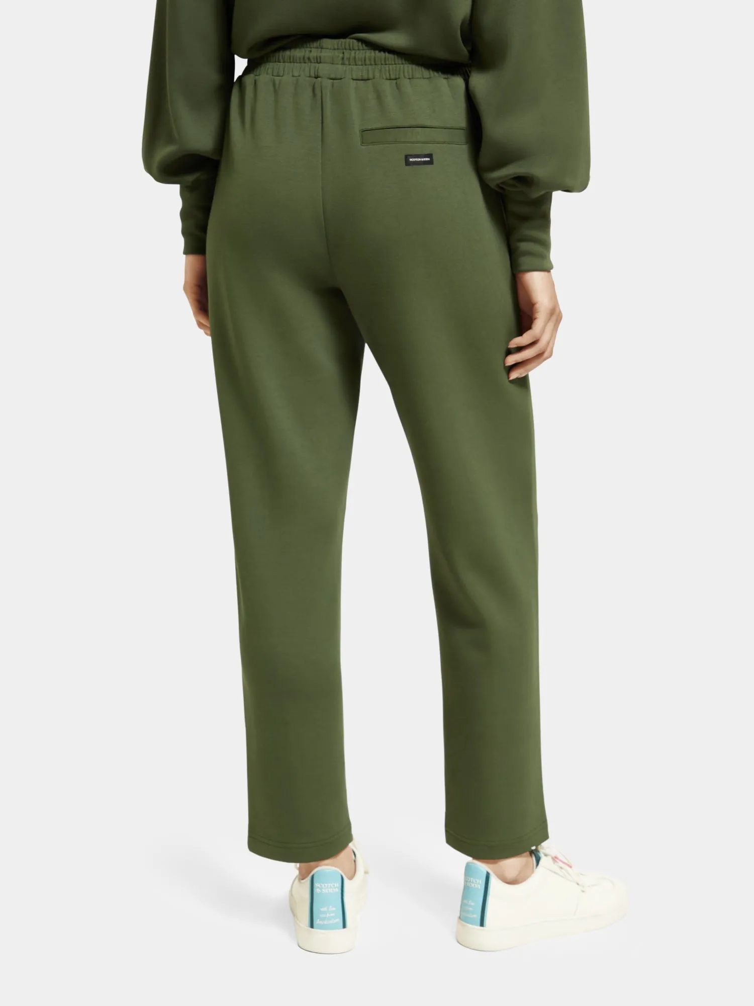 Straight leg sweatpants