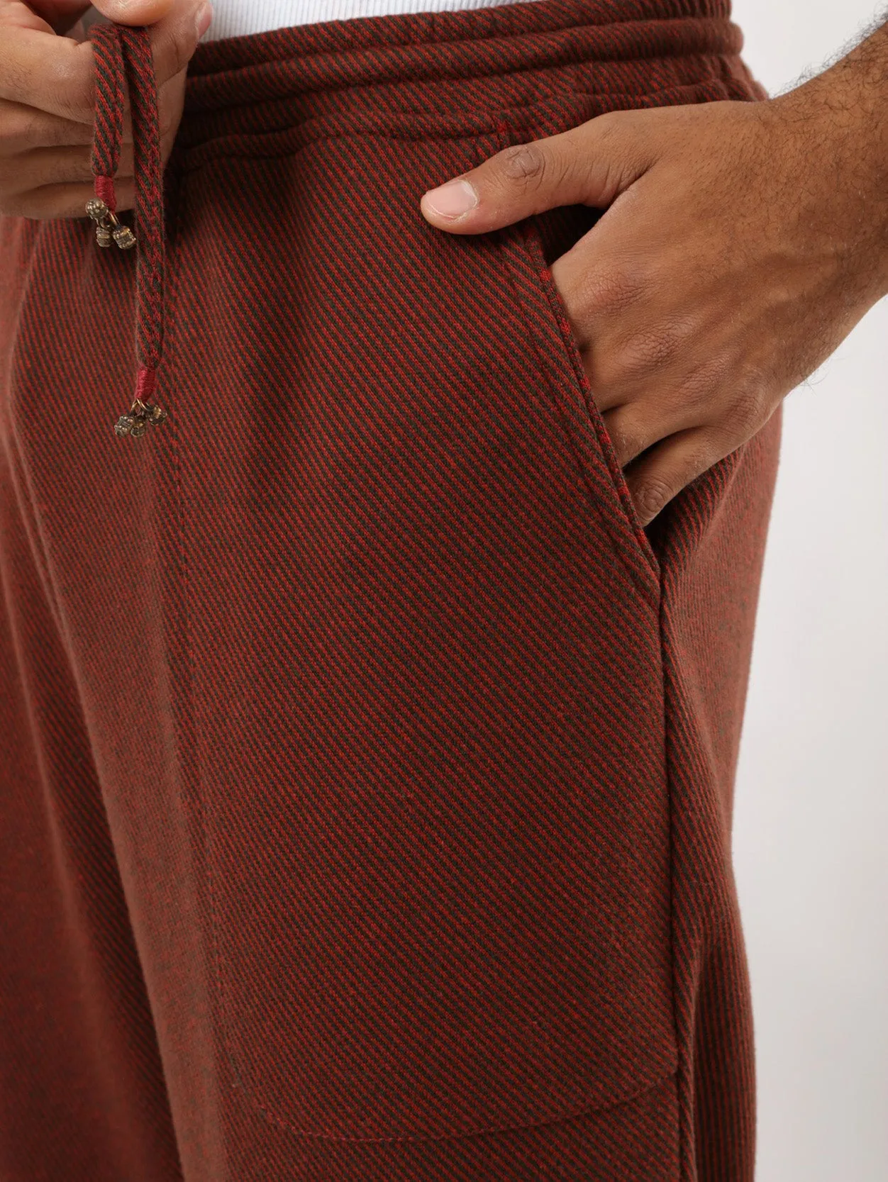 Straight patterned jacquard pants