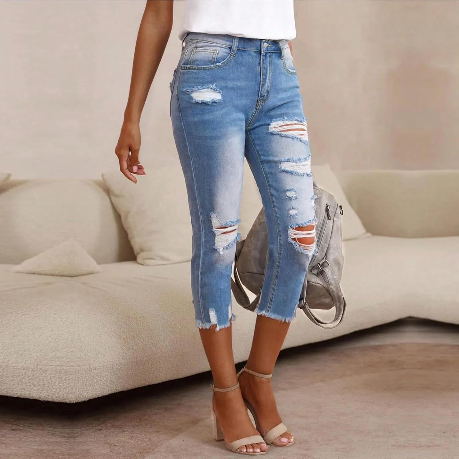 Stretch Jean Capris for Women Ripped Low Rise Jeans Vintage Distressed Jeans Raw Hem Denim Capri Pants with Pocekts