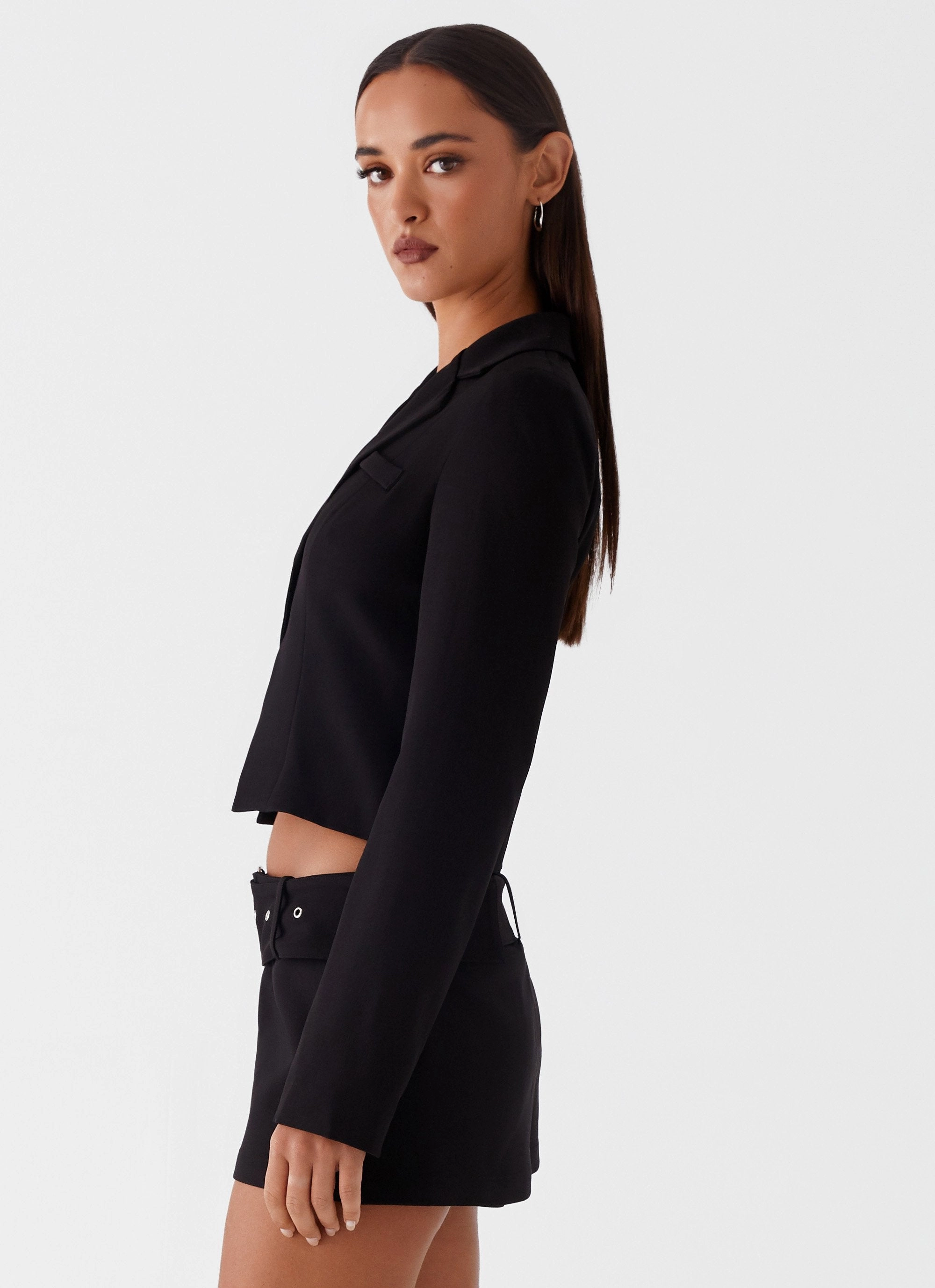 DoubleStitchedHem Lynden Blazer Top - Black