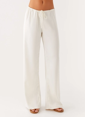 Slim Silhouette Deacon Low Rise Pants - Butter