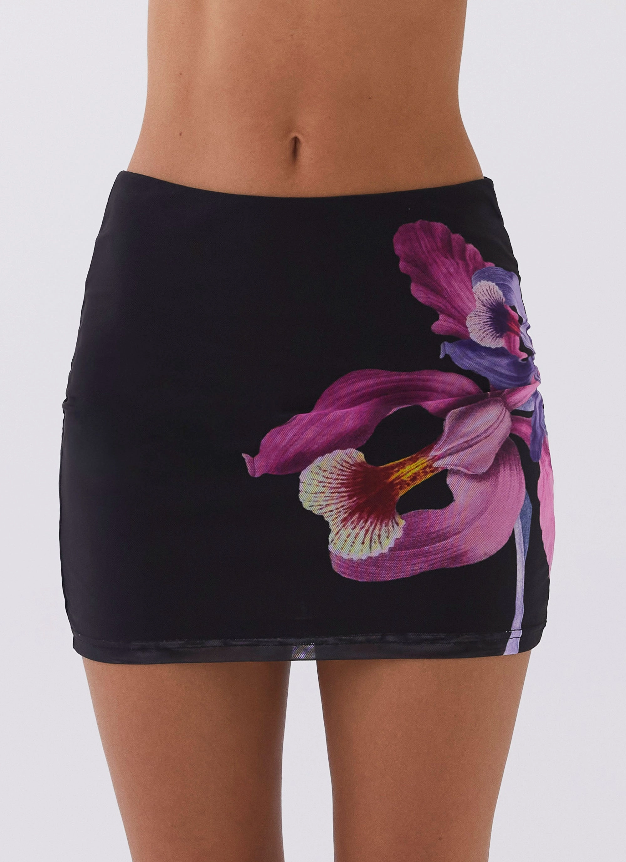 Minimal Waistband Sunset Bliss Mesh Mini Skirt - Cosmo Floral