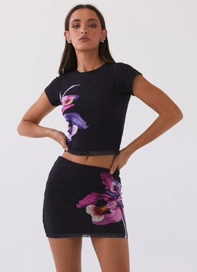 Light Fit Wear Relaxed Fit Sunset Bliss Mesh Mini Skirt - Cosmo Floral