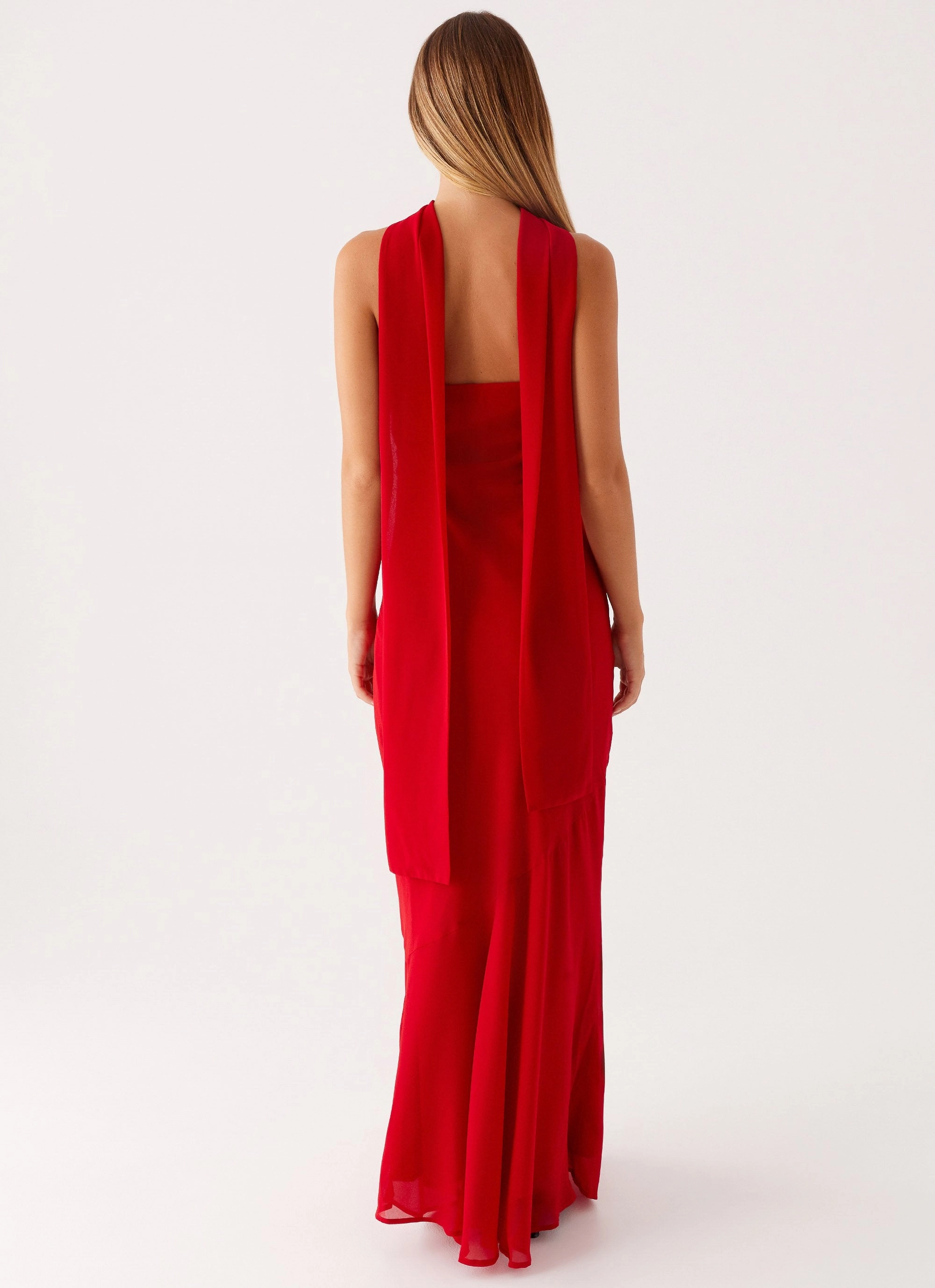 Modern Design Jewel Accent Under The Pagoda Maxi Dress - Red