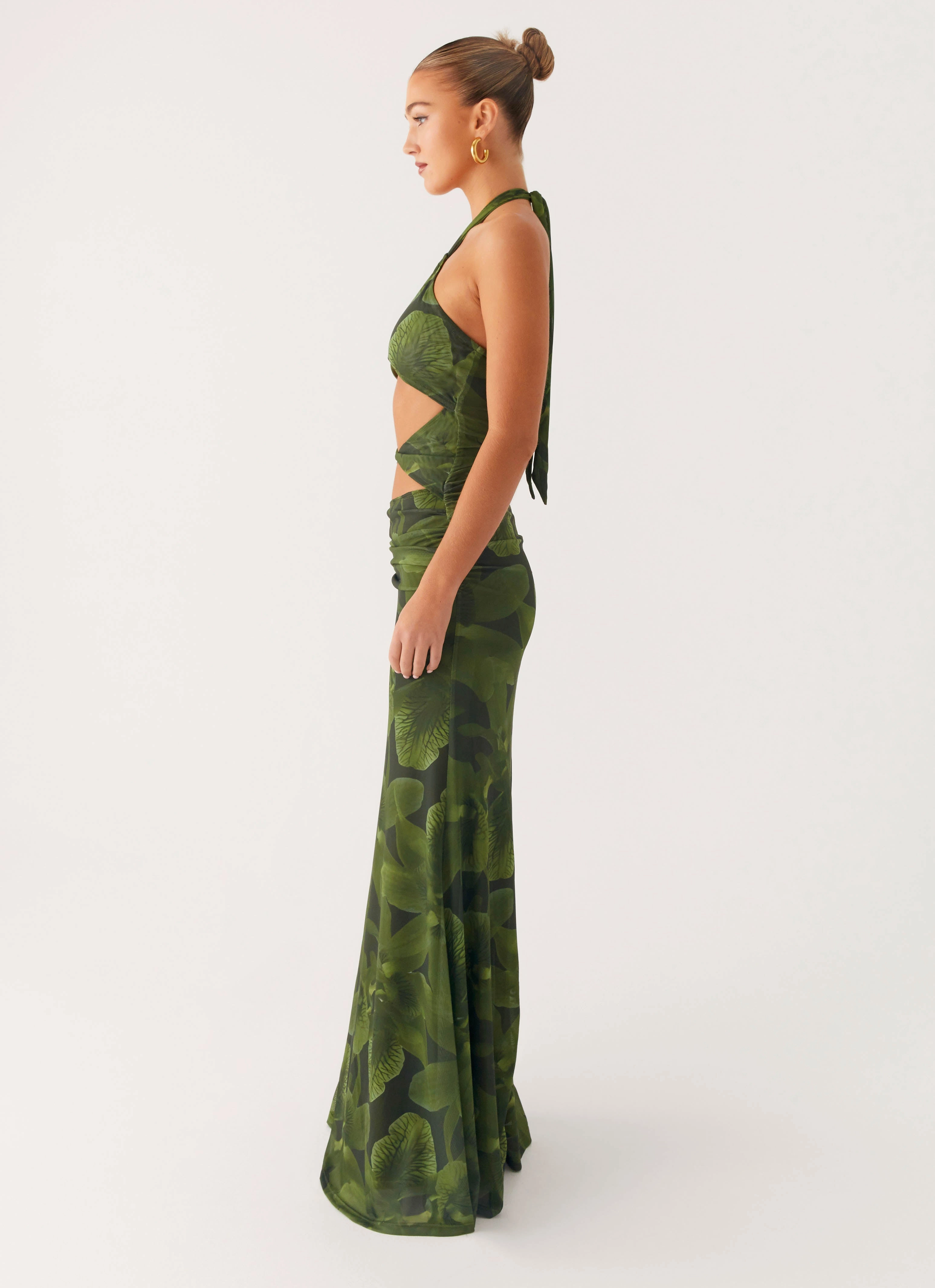 Chic and Cozy Tatyana Maxi Dress - Tropic Floral