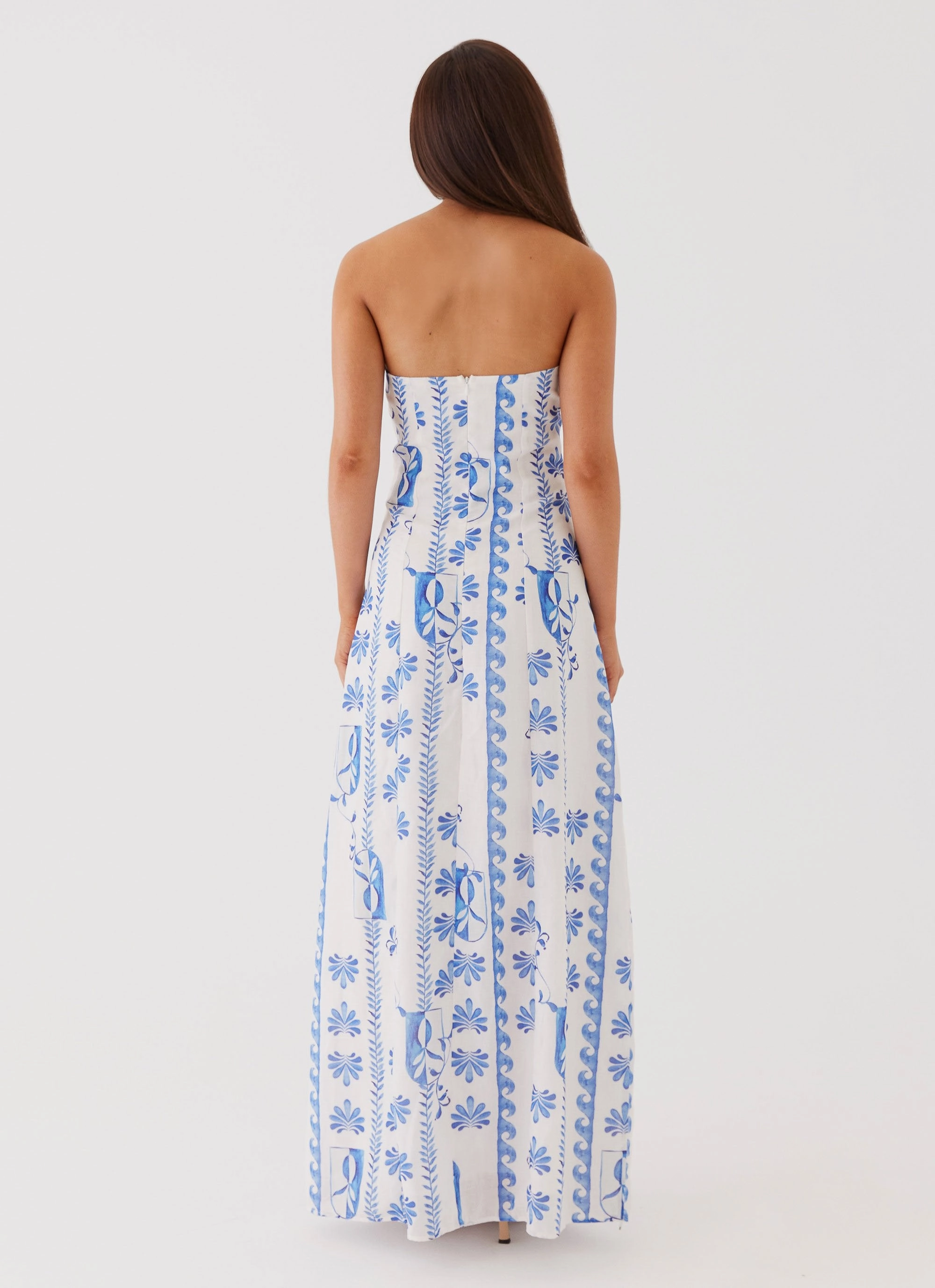 Sleek Silhouette Tayla Linen Maxi Dress - Floral Wave