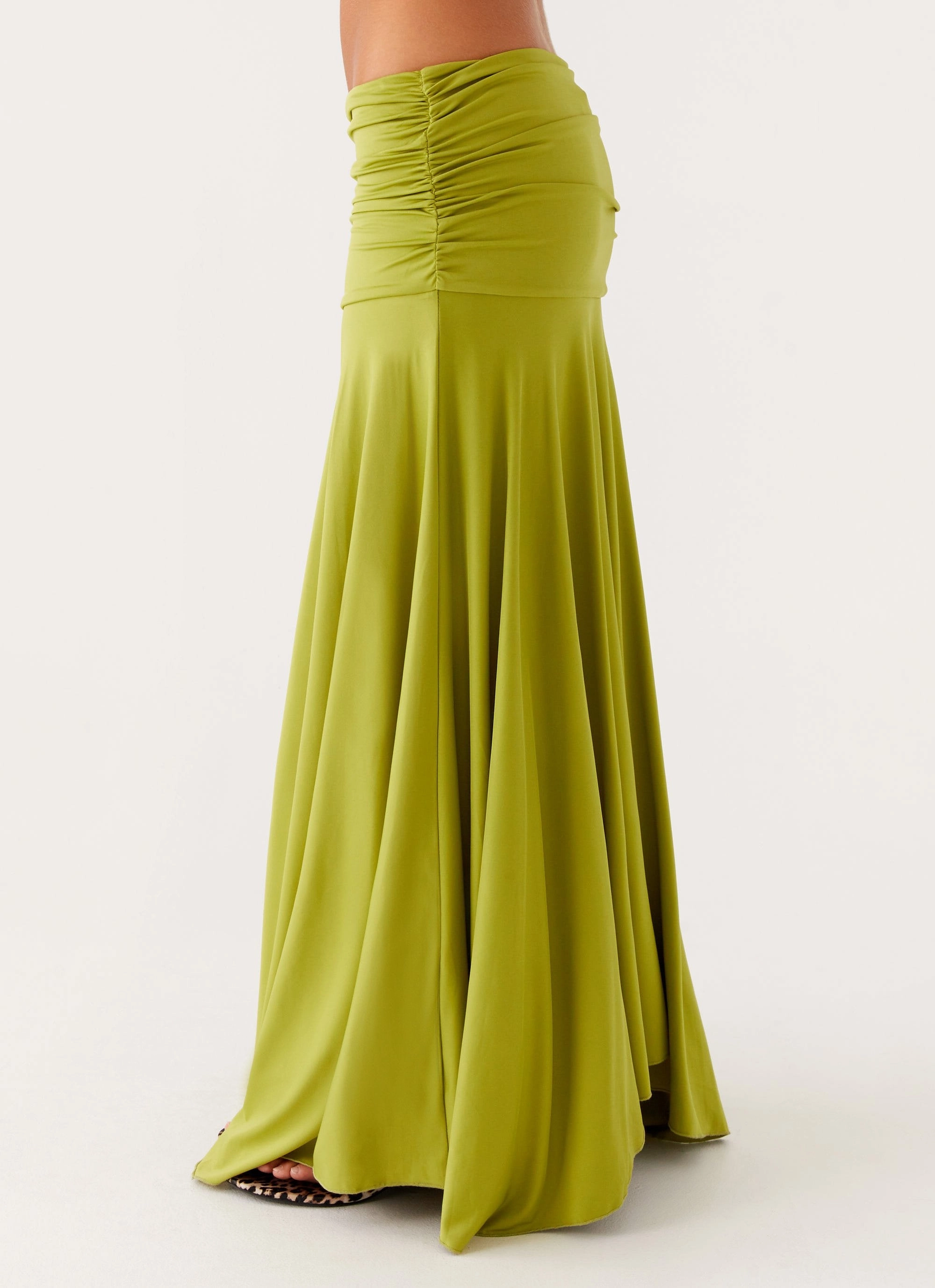 Liana Ruched Maxi Skirt - Green Stylish Cut