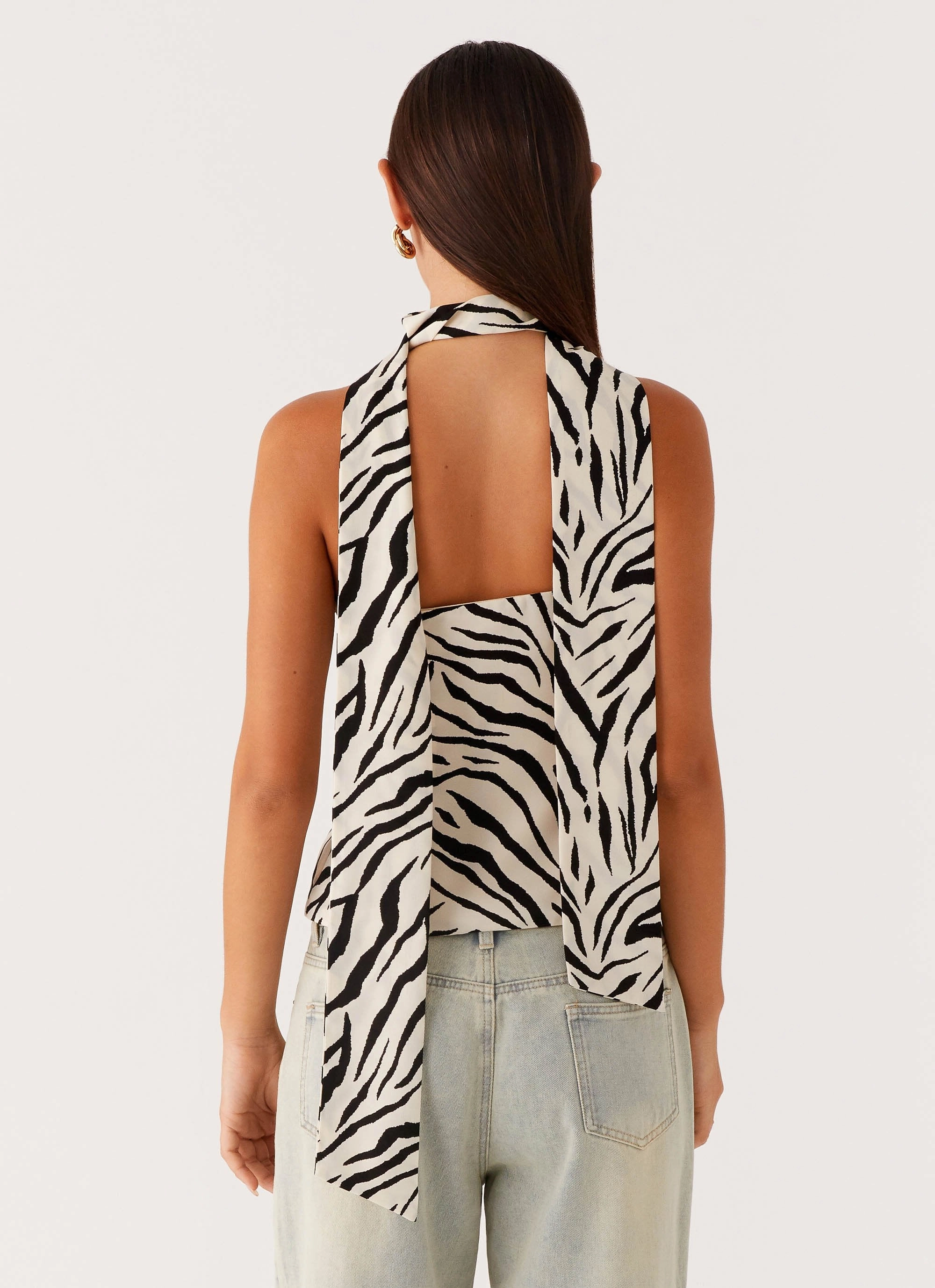LightweightMaterial VNeckline Anais Scraf Top - Zebra