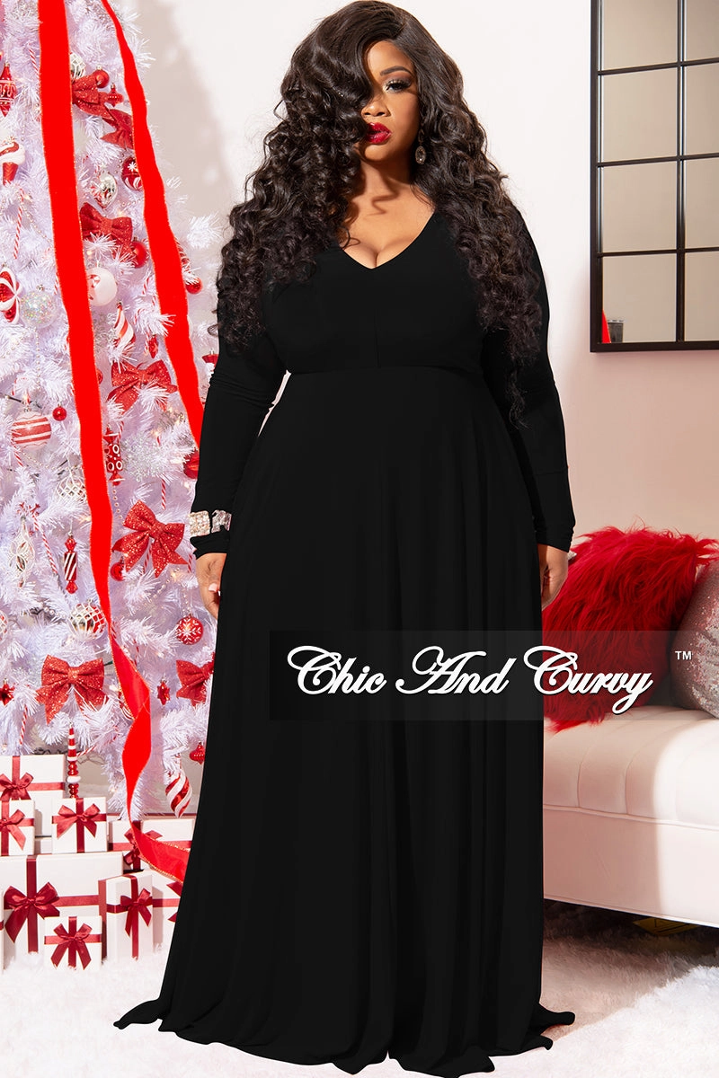 Soft Touch Feel LightweightFabric Final Sale Plus Size Long Sleeve Gown with V-Neck in Black