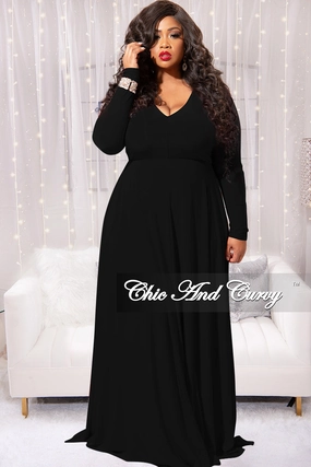 Wrinkle Resistant Finish Trendy Shirt Final Sale Plus Size Long Sleeve Gown with V-Neck in Black