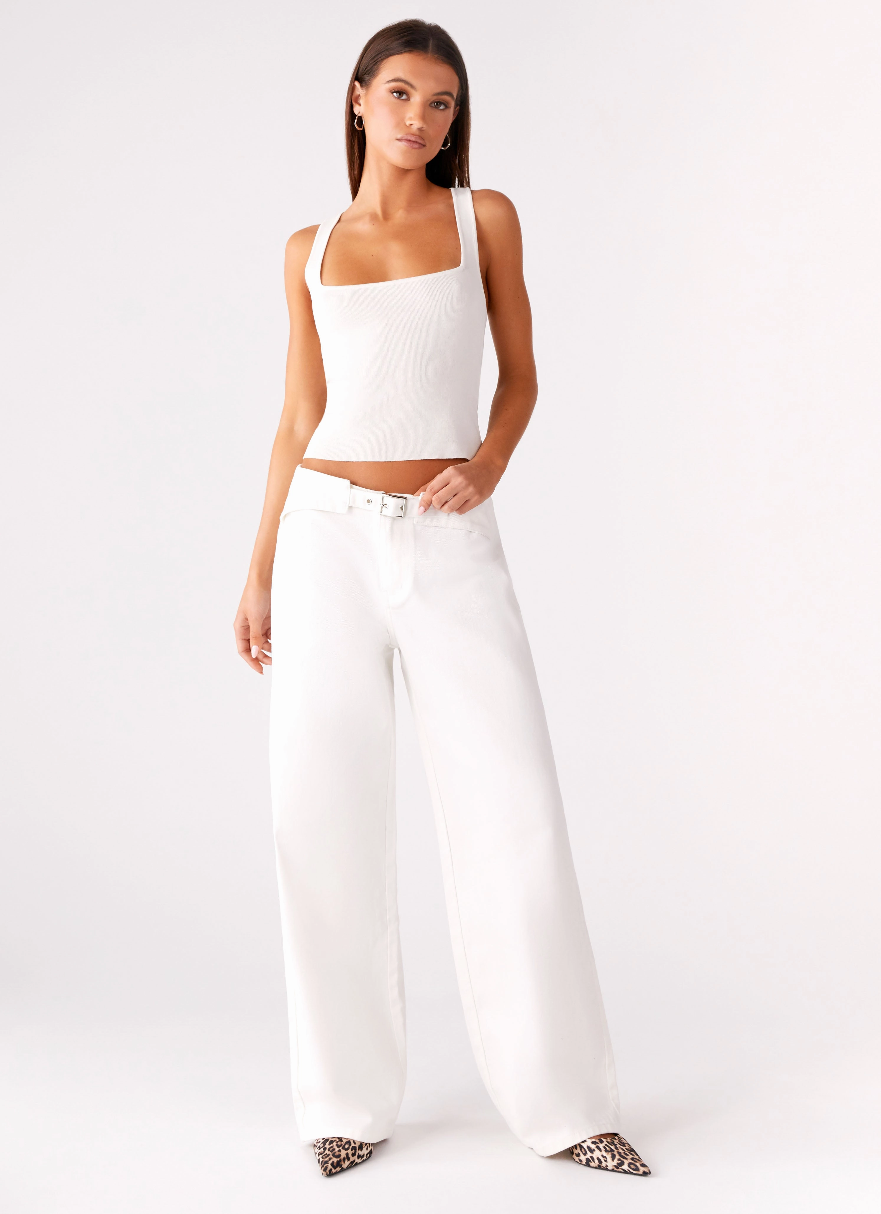 TaperedLeg Minimalist Design Texas Low Rise Jeans - White