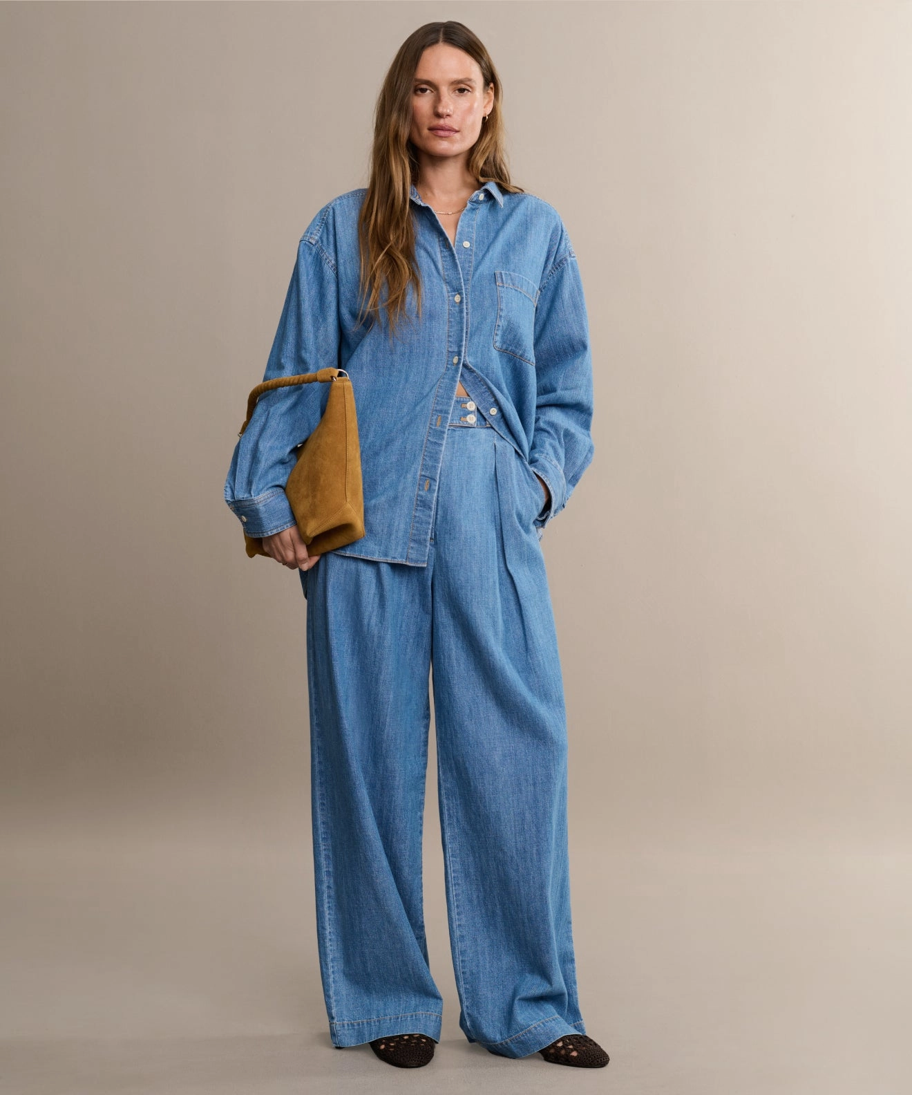 Oversized Fit Bonded Seam Construction Parker Oversized Shirt