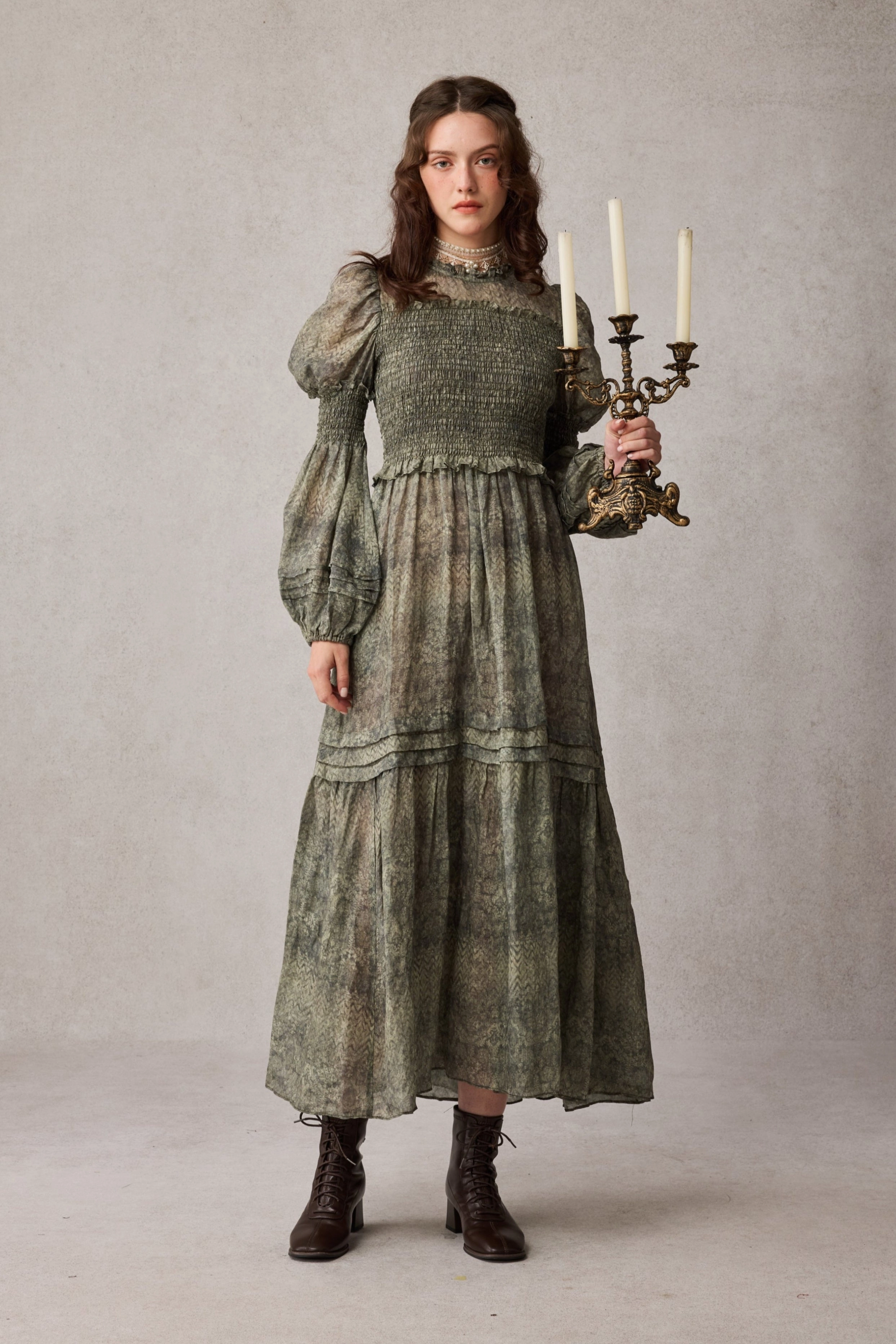 Jane 33 |Edward Smocking Linen Dress Chemise Buttonless Closure