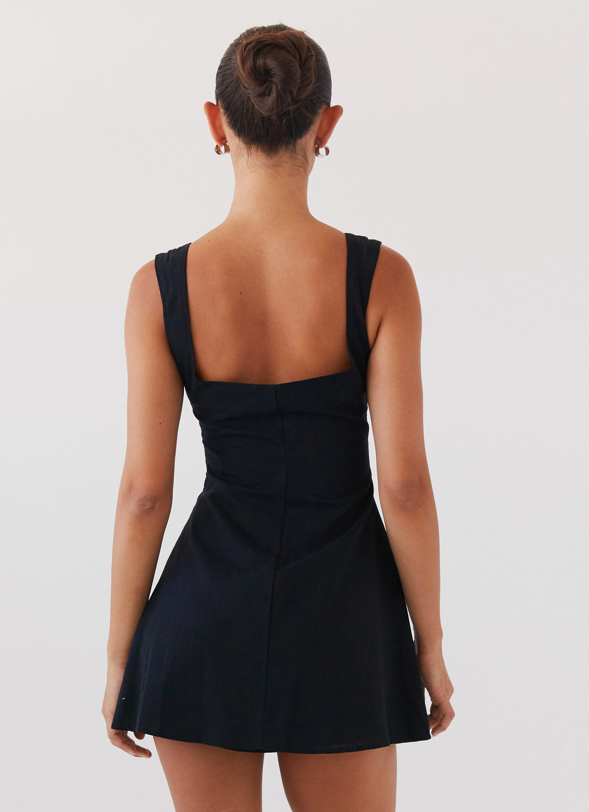Flattering Cut Delicate Edge Cadence Mini Dress - Black