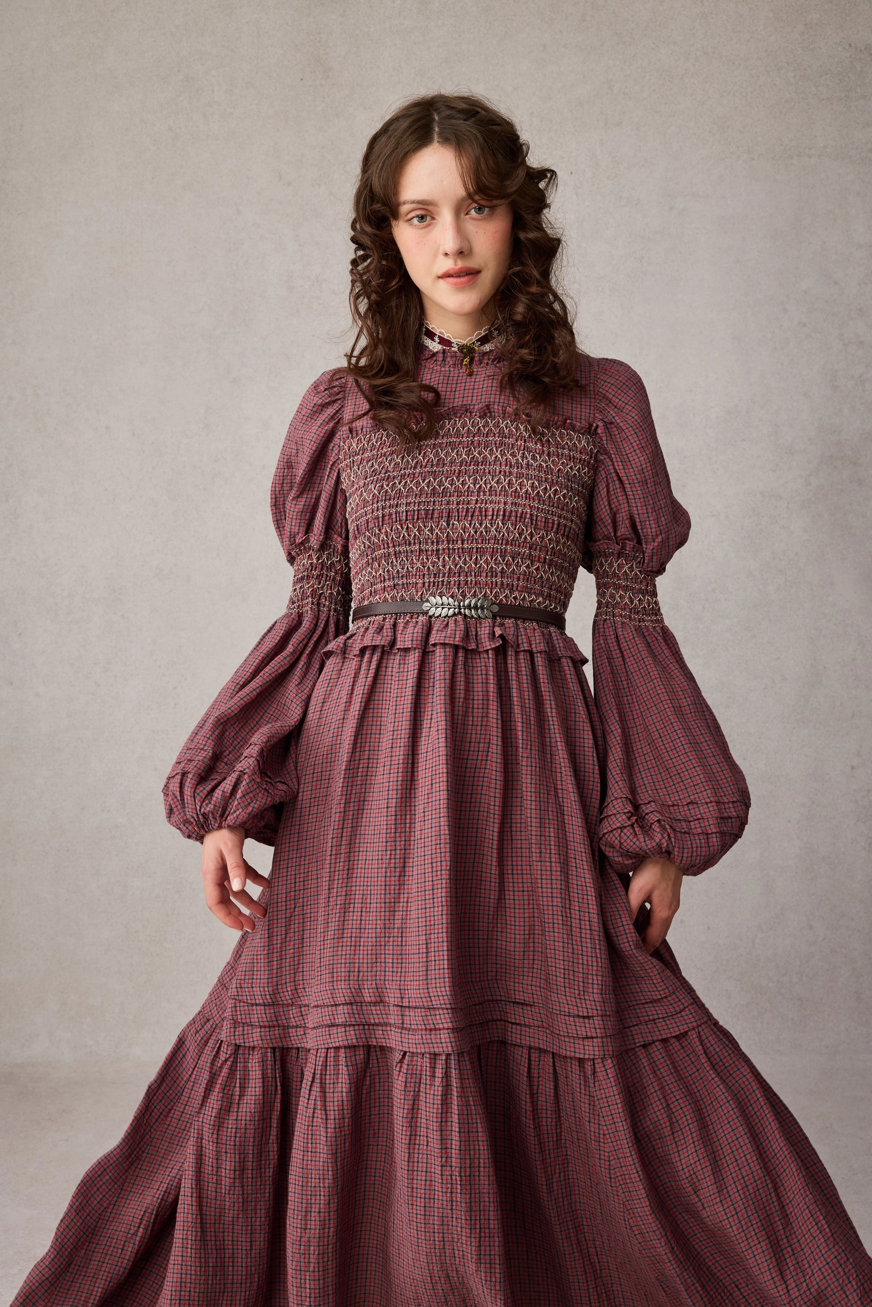 Jane 33 |Edward Smocking Linen Dress Chemise Fade Resistant Finish