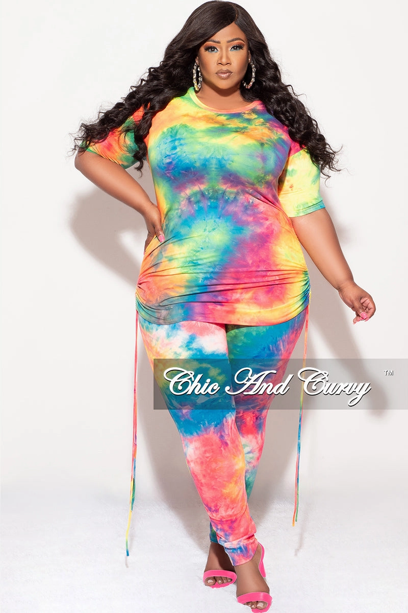 Multi-Purpose Wear clean look Final Sale Plus Size 2-Piece Set Side Ruching Top & Pants in Rainbow Tie Dye Print
